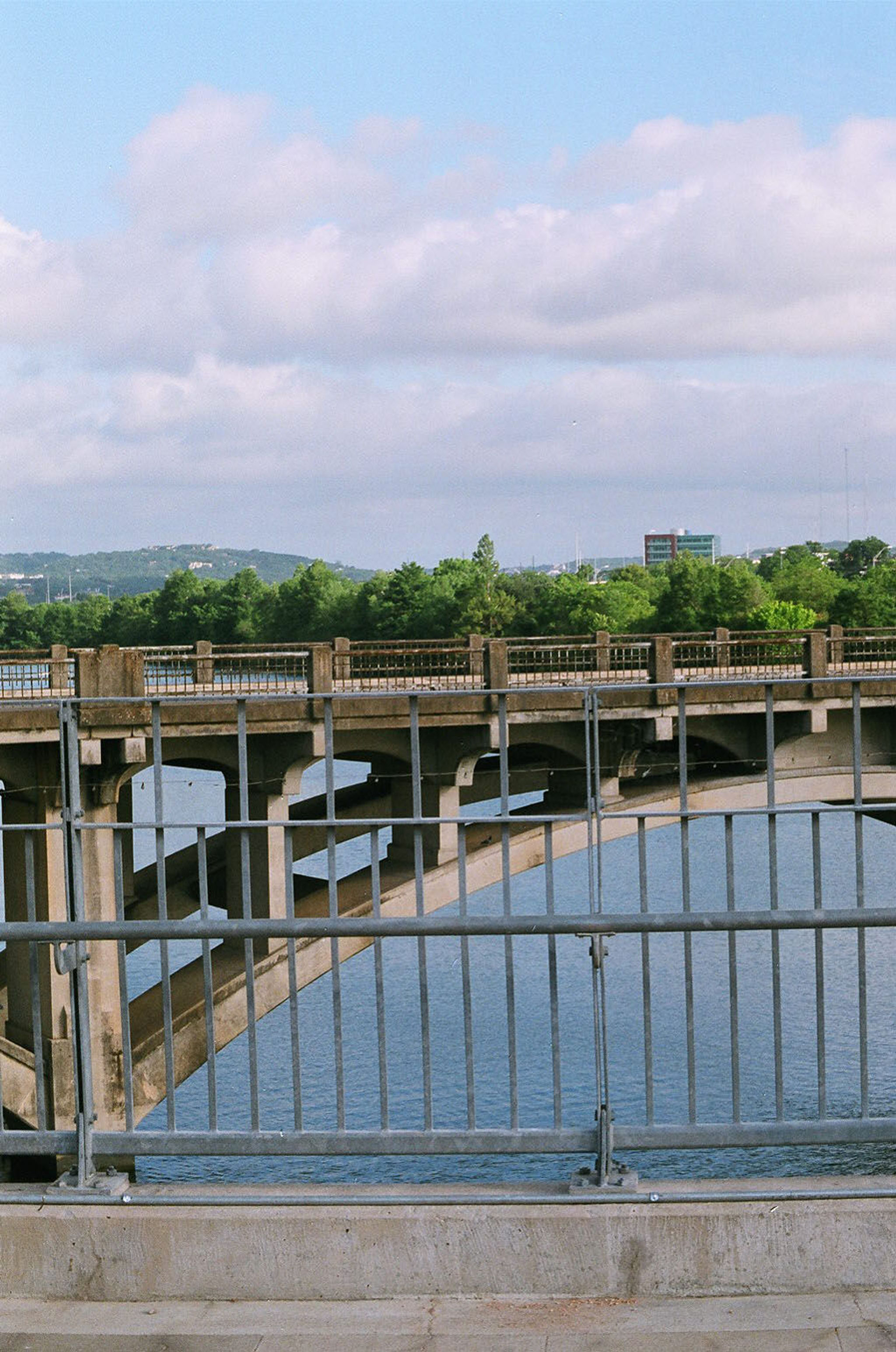 Historic Lamar Blvd. Bridge with new bridge parallel to it. Photo by R. E. Martin.