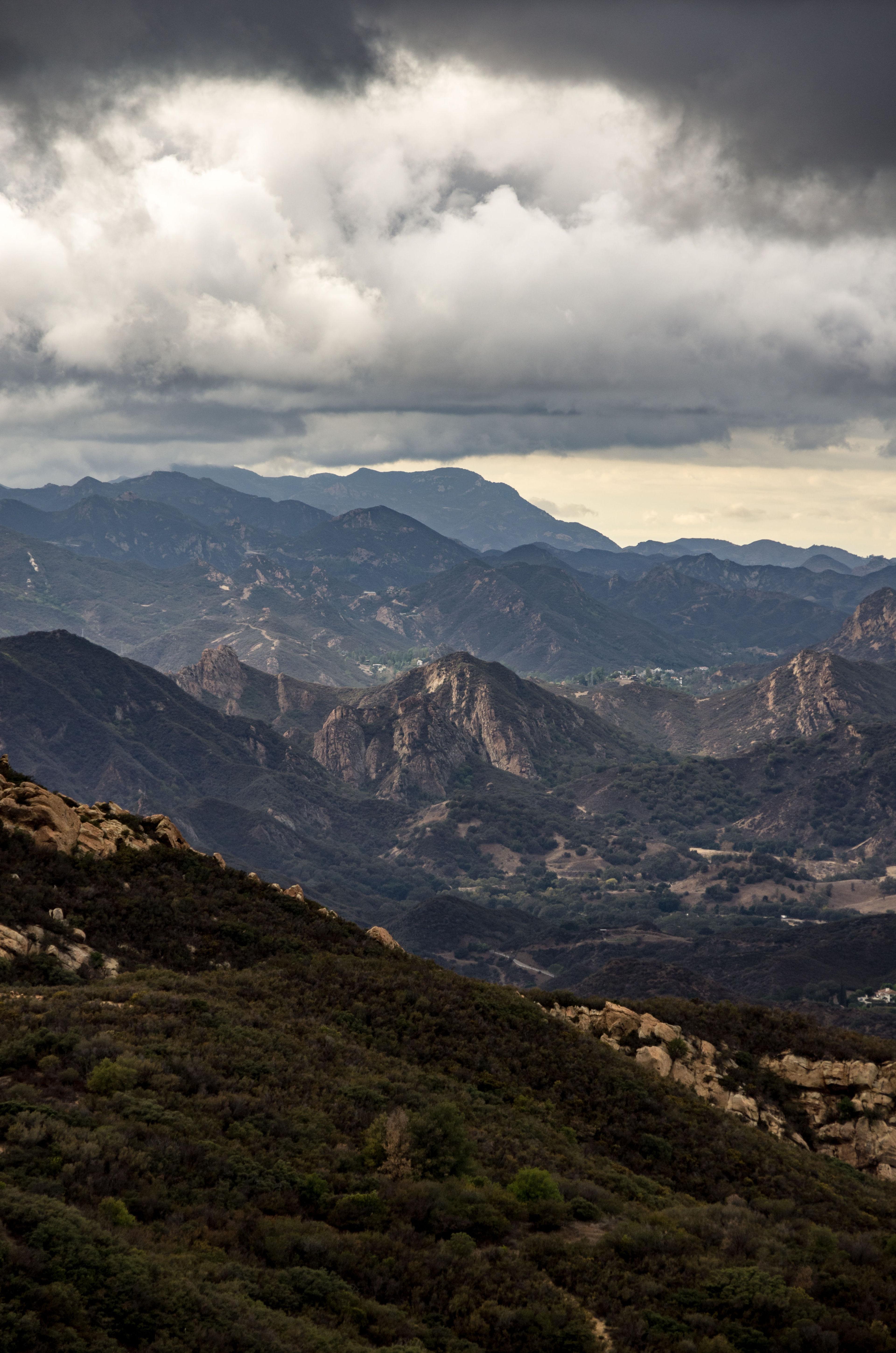 A view on the Stunt road to Piuma Road Section of the Backbone Trail. Photo by Carl L Burdick (@carlburdick).