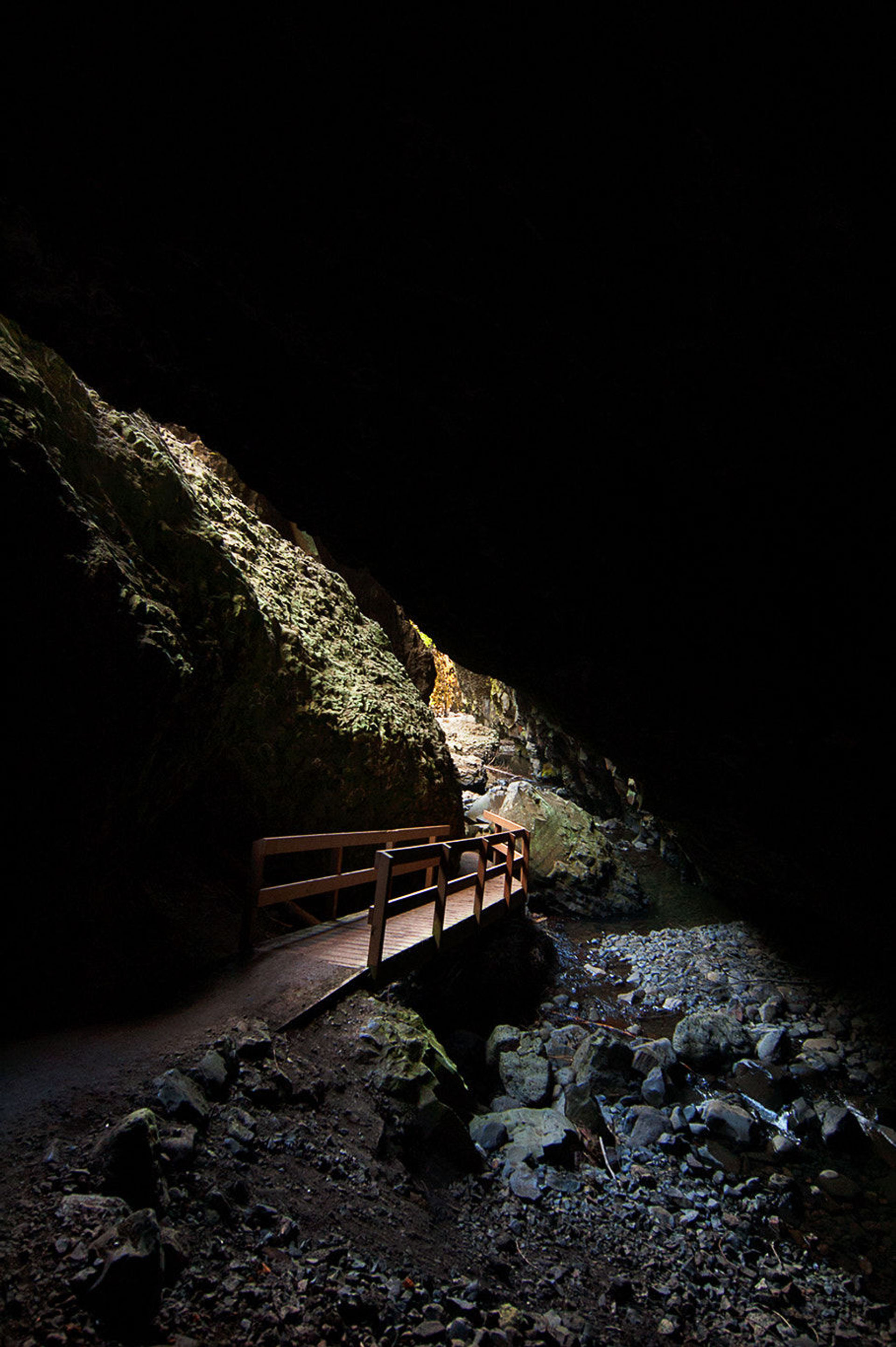 Bridge Through Boulder Cave. Photo by Samantha Levang.