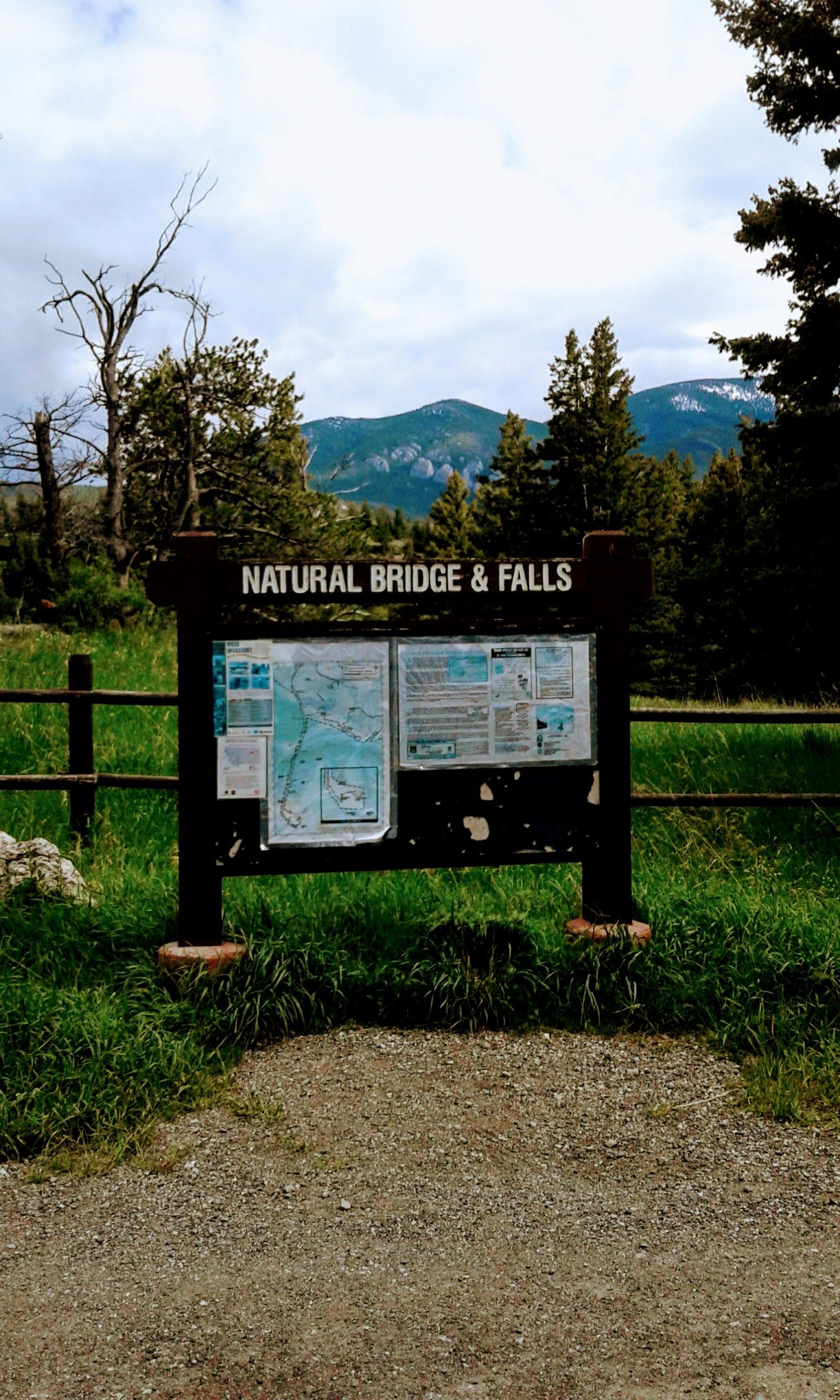 Natural Bridge Sign. Photo by Kasie Haack.