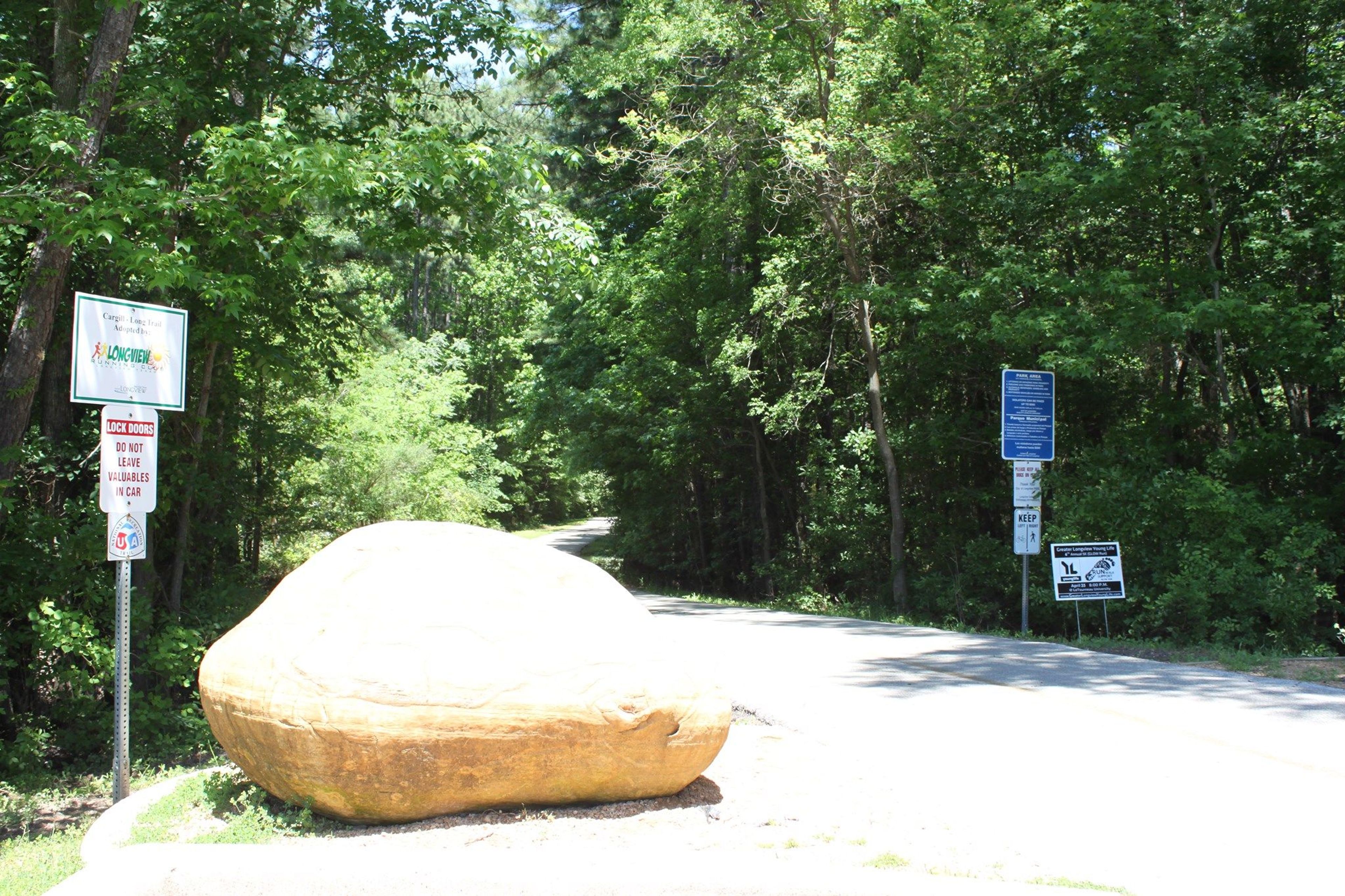 Cargill Long Park Trailhead. Photo by Visit Longview.