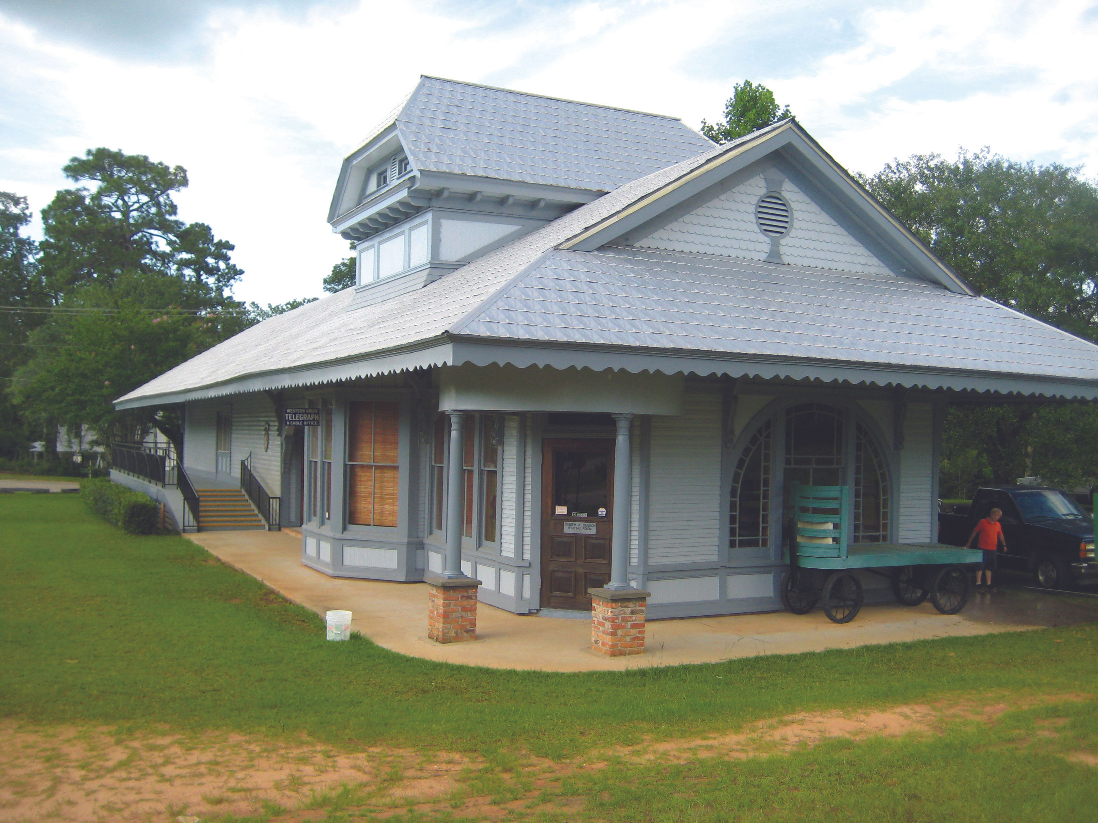 Western Union Telegraph office. Photo by Rob Grant.