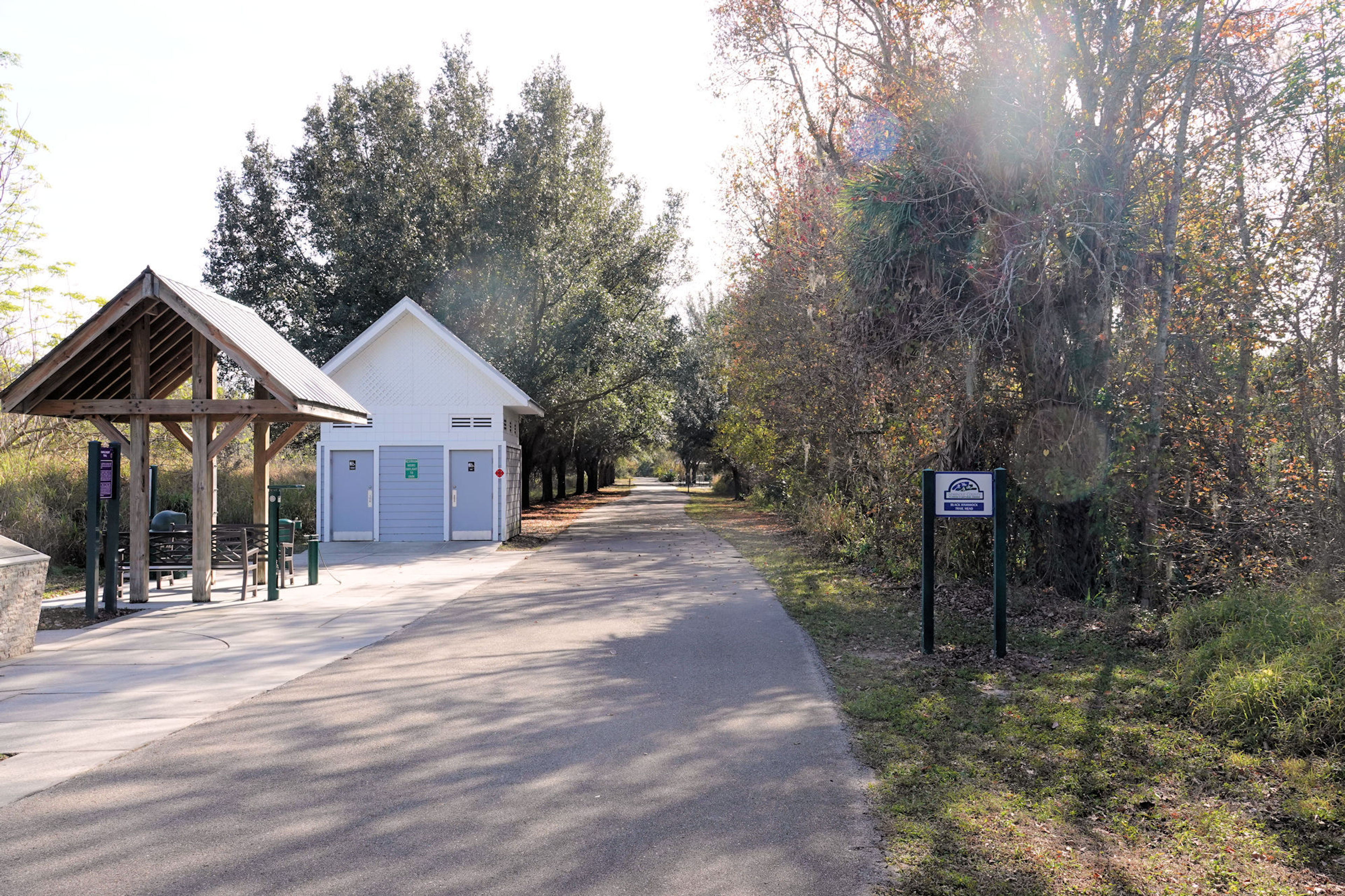 Black Hammock Trailhead. Photo by Jim Walla.