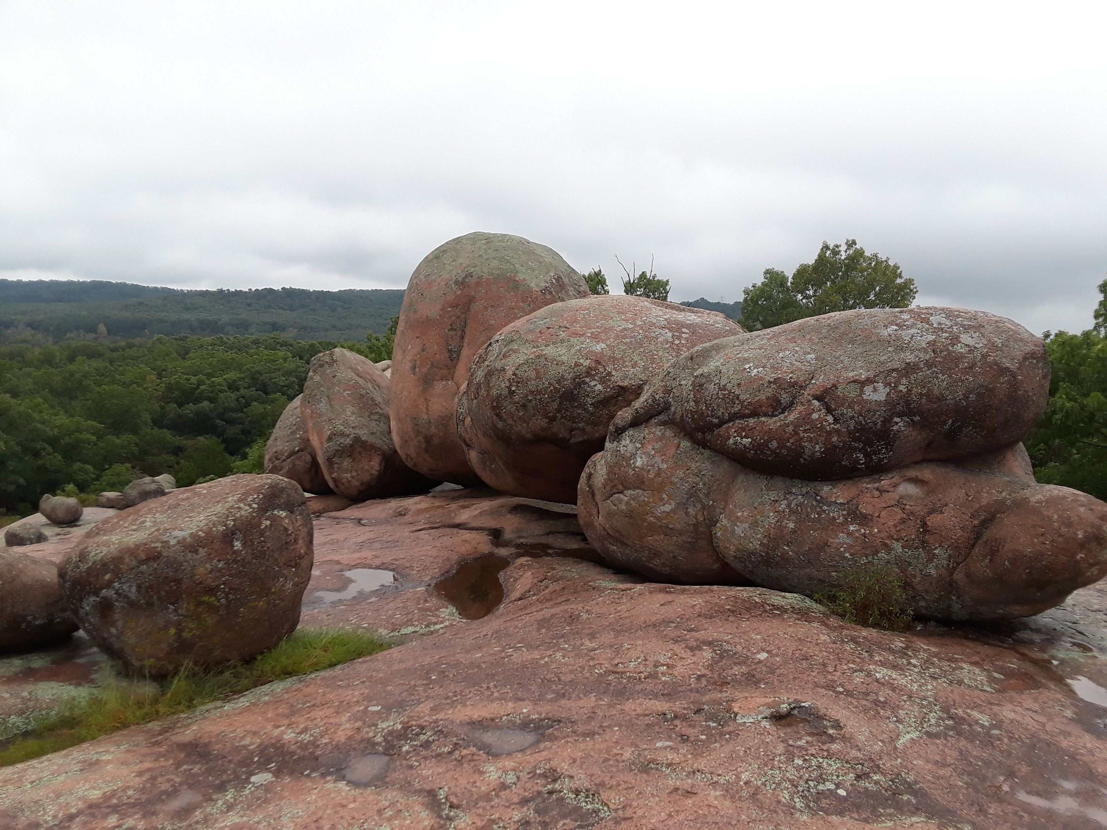 A mound of the park's namesake pink-granite elephant rocks. Photo by Donna Kridelbaugh & John Stone.