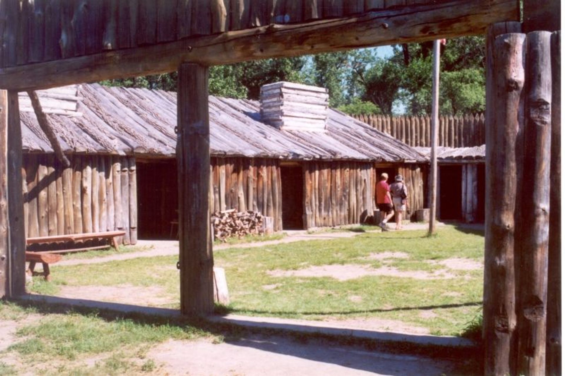 Reconstruction of Fort Mandan, Lewis & Clark Expedition, North Dakota. Photo by Chris Light/wiki.