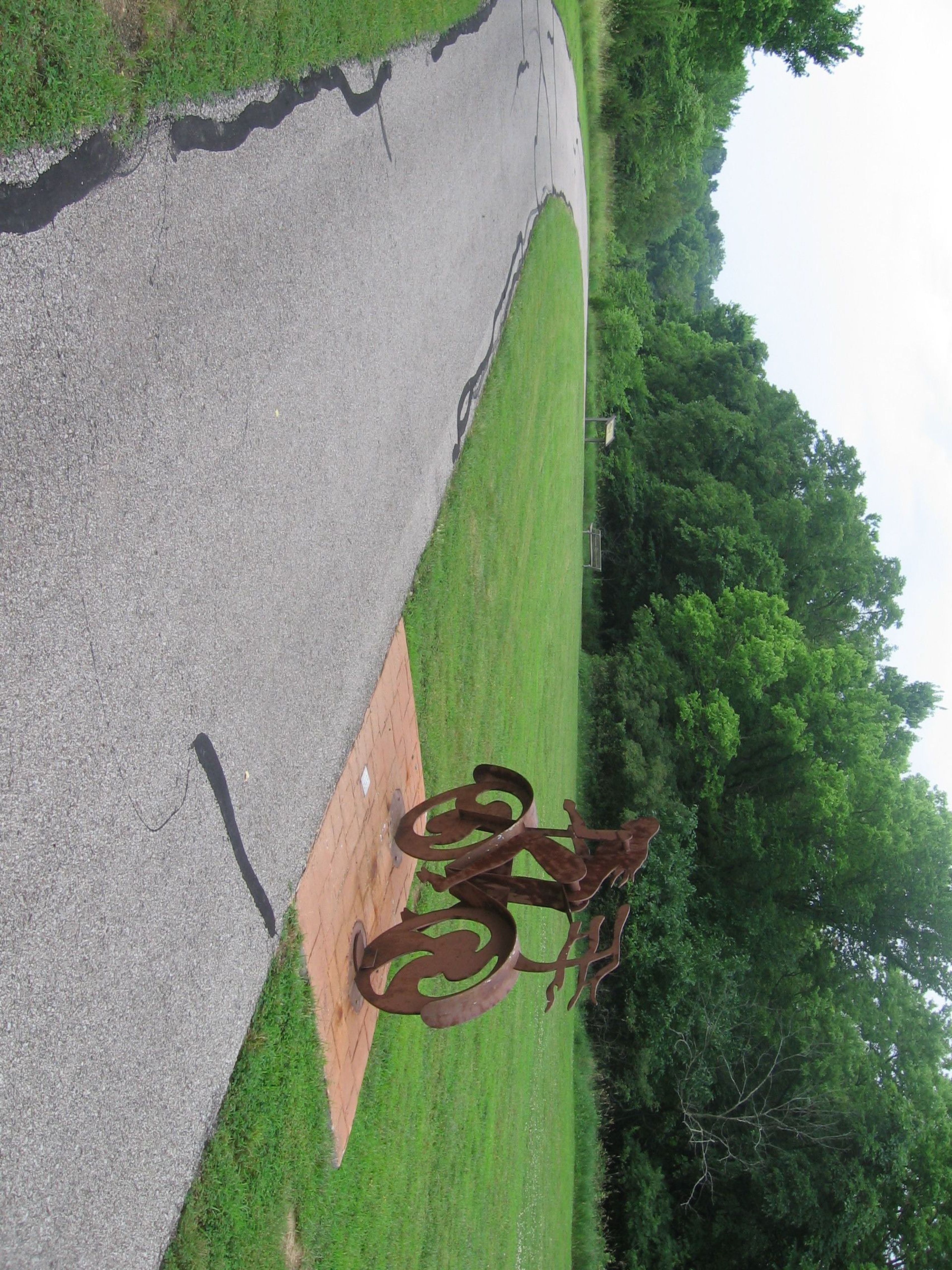 Trail art. Photo by Bill Maasen.