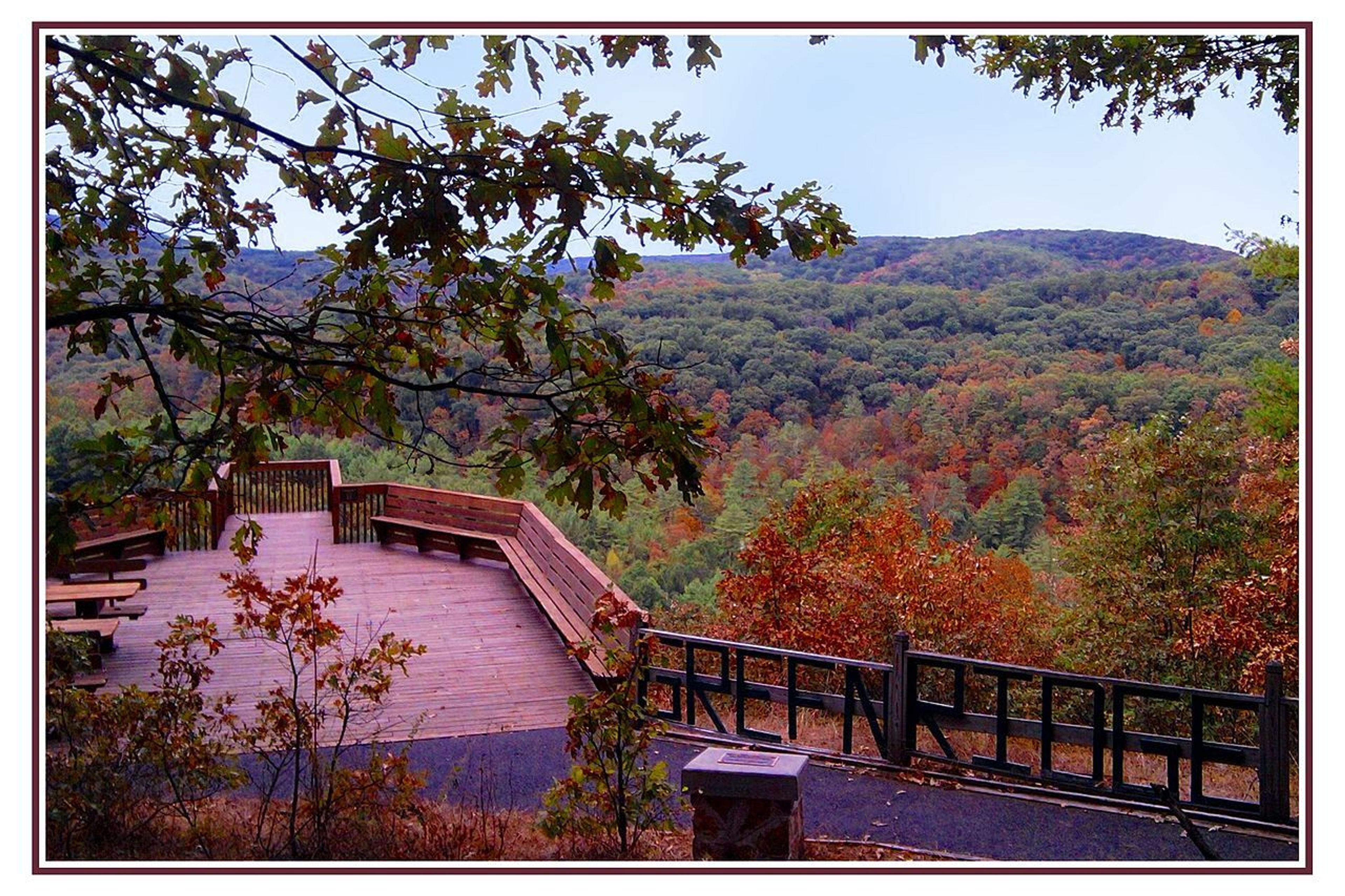 Green Ridge Overlook. Photo by subgirl/wiki.