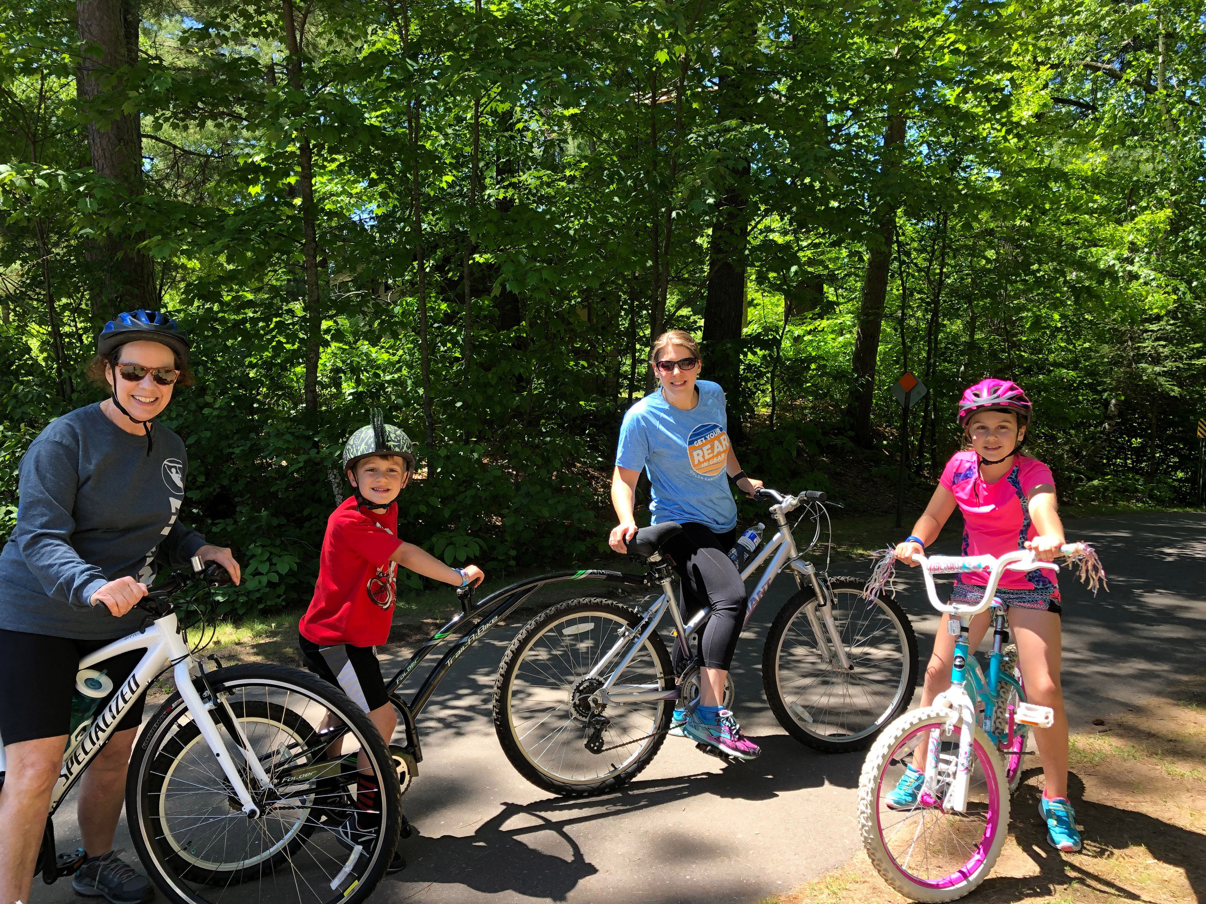 Family Ride on the HOV. Photo by Boulder Junction Chamber.