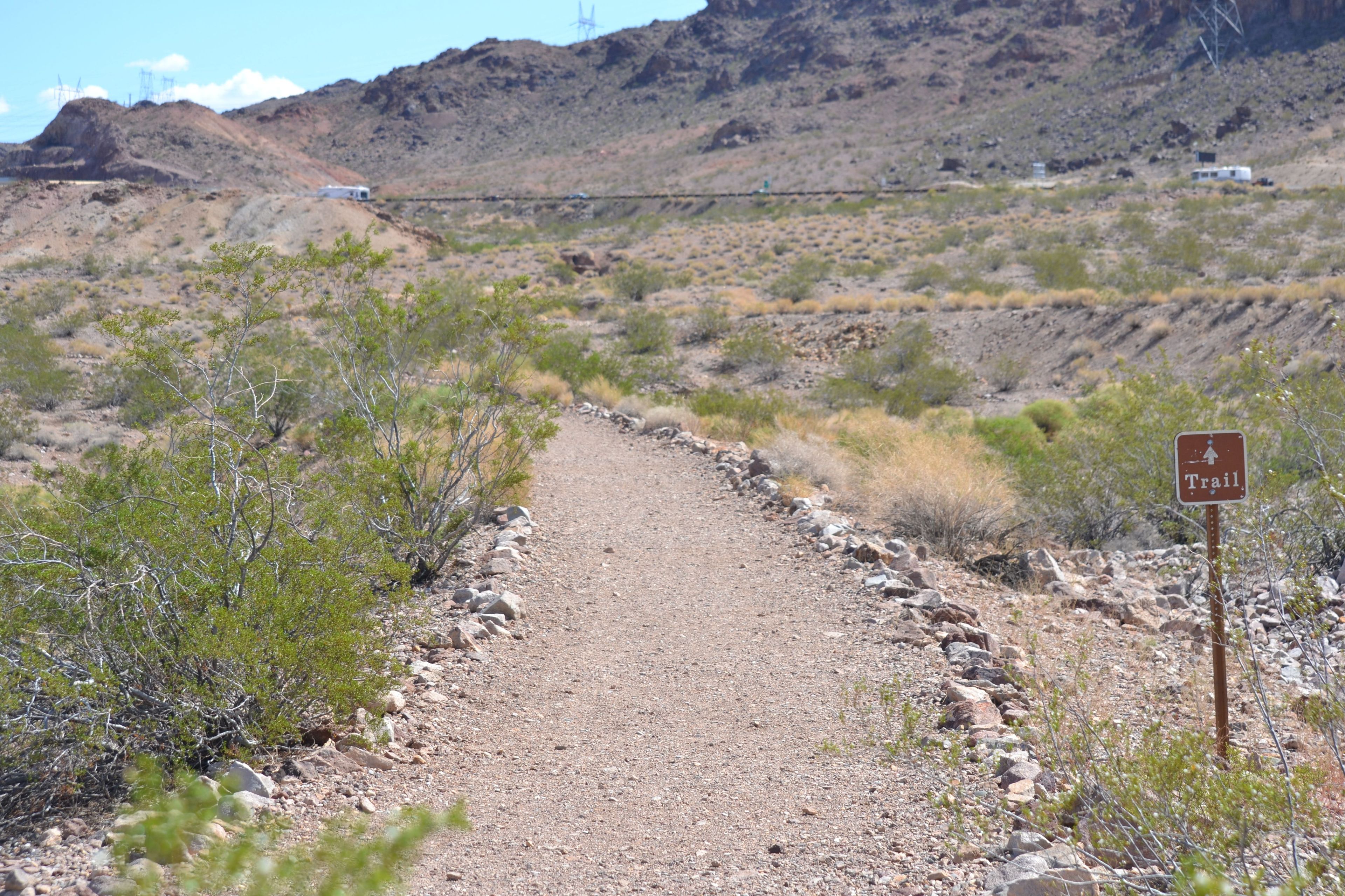 Start of trail at trailhead near Alan Bible