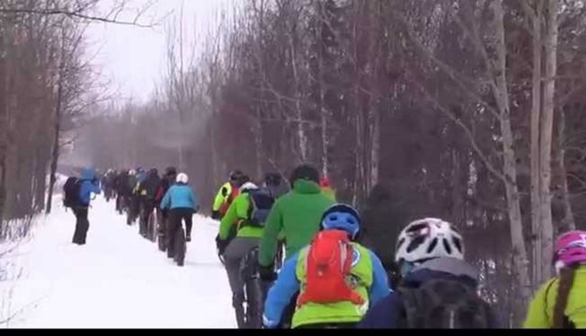 Fat tire bike race on trail