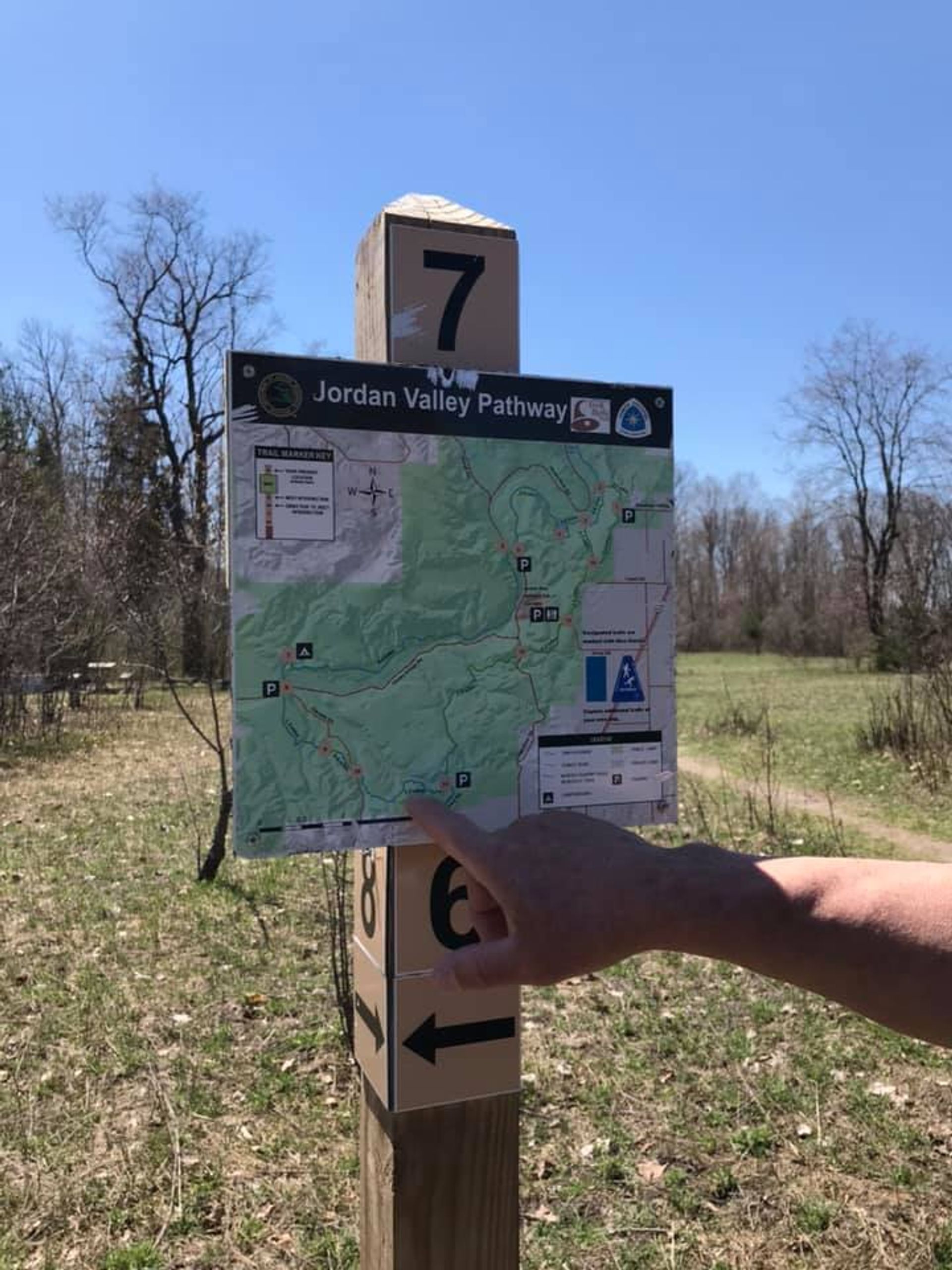 Trail wayfinding and map signage. Photo by Susanne Klein.