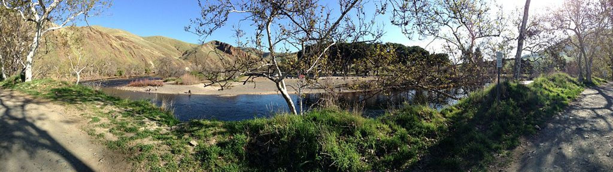 Kings River Bend. Photo by Gemini2525 wiki.