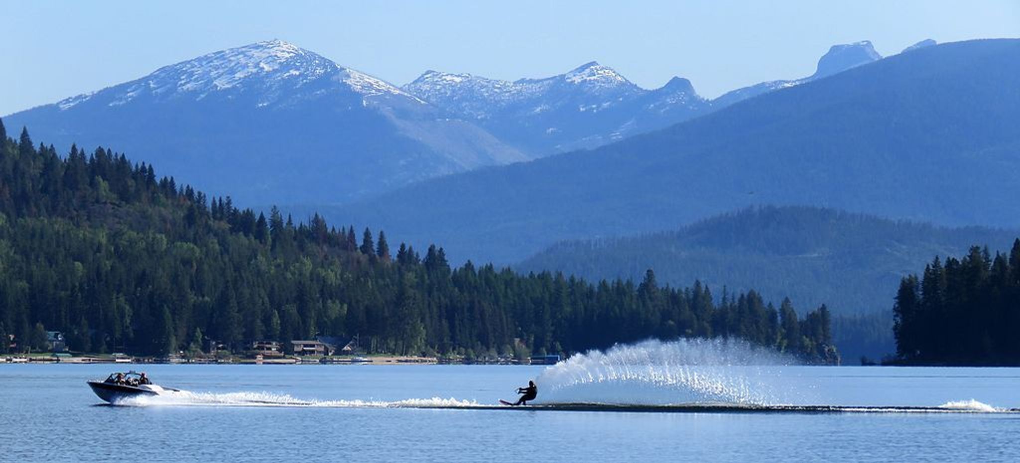 Priest Lake. Photo by Peckycox wiki.