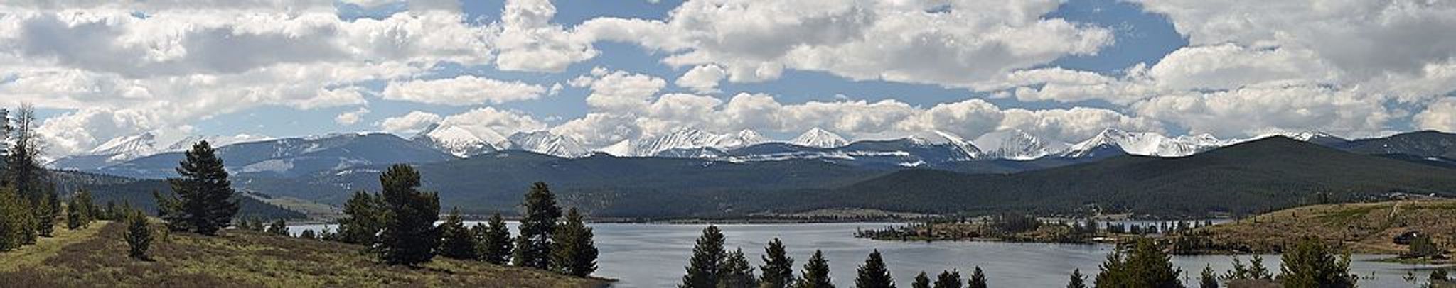 Anaconda Range from Georgetown Lake West Shore. Photo by Mike Cline wiki.