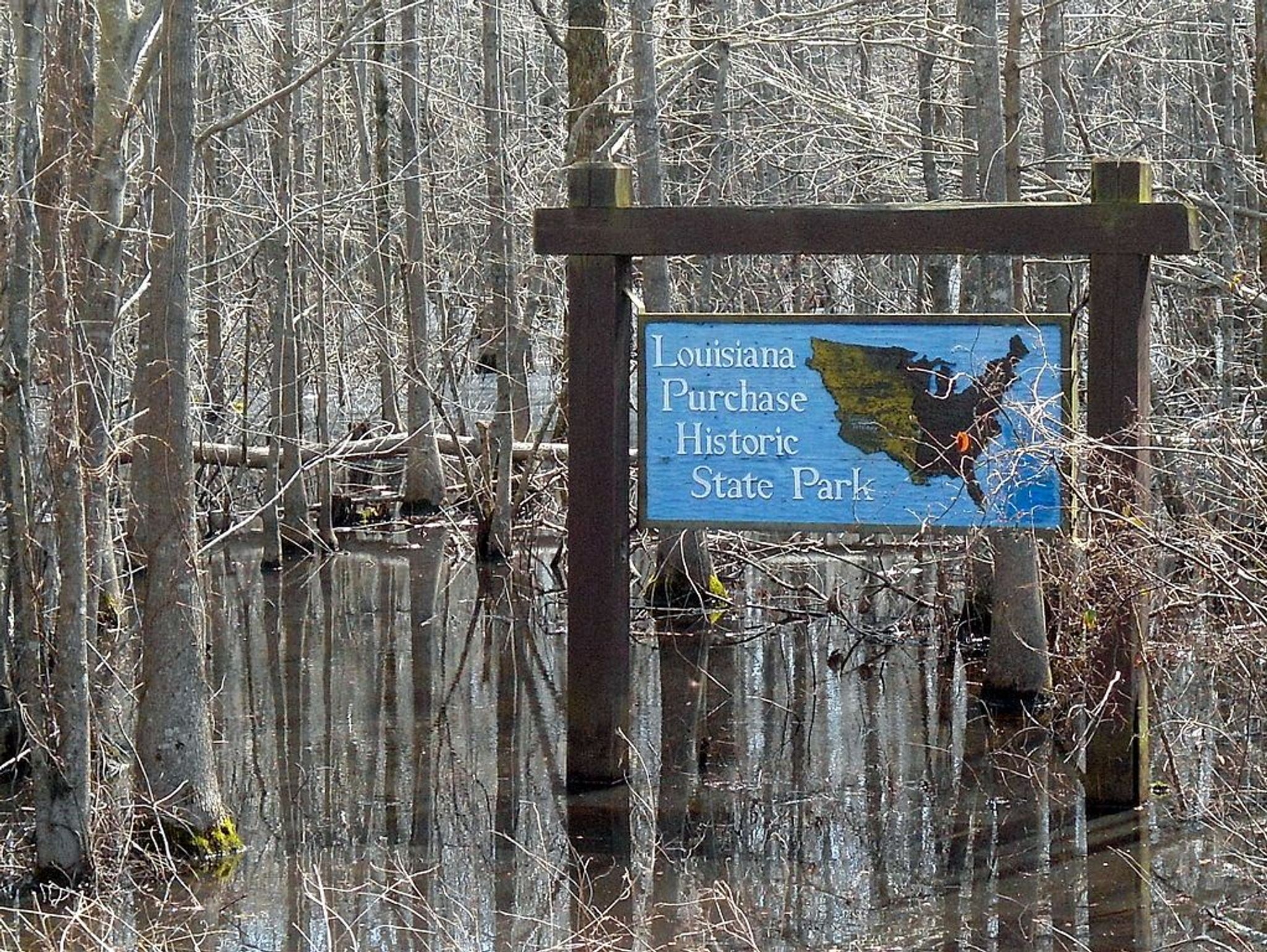 Sign marking entrance to Louisiana Purchase State Park. Photo by Brandonrush wiki.