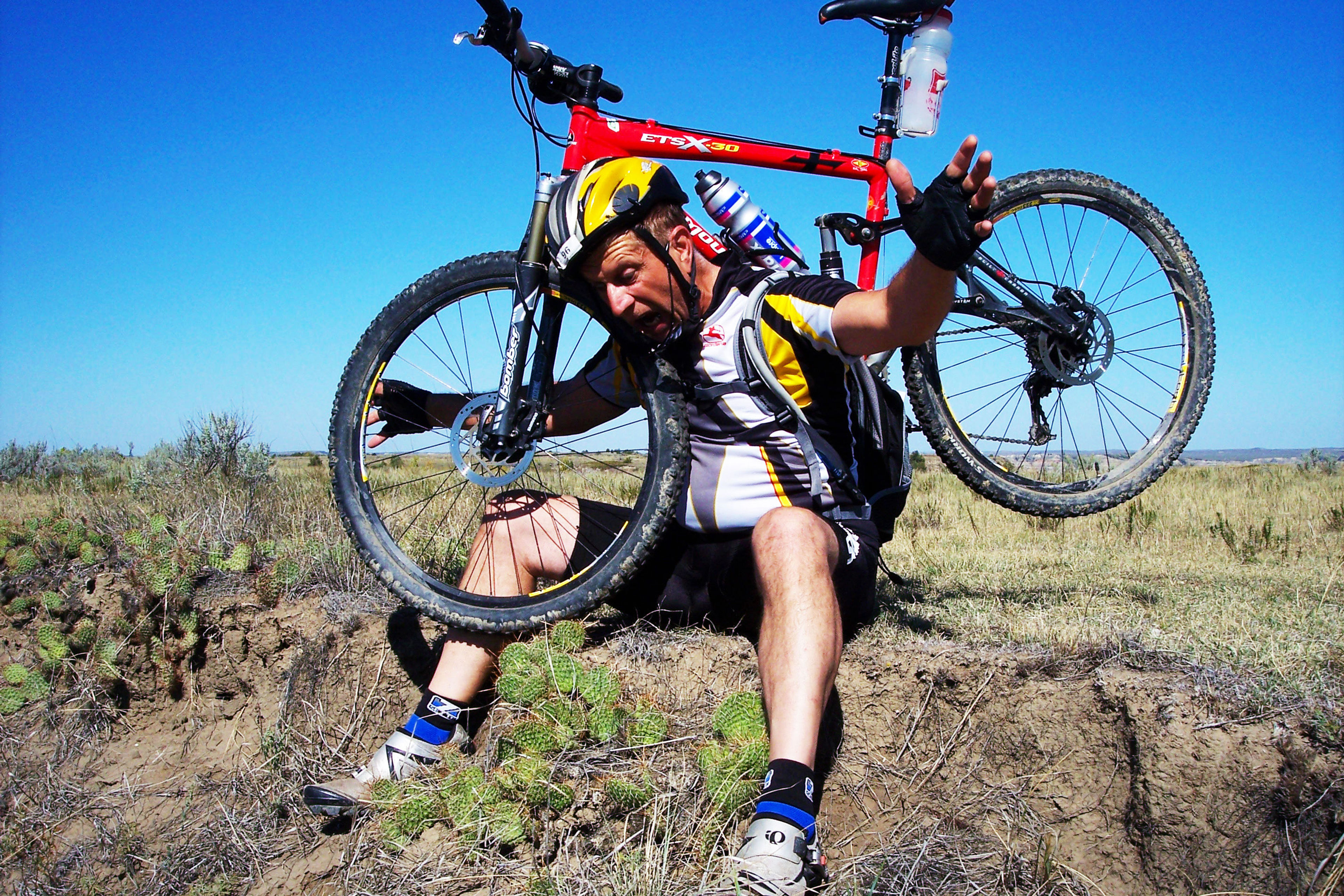 Biking the Maah Daah Hey. Photo by John Reimer.