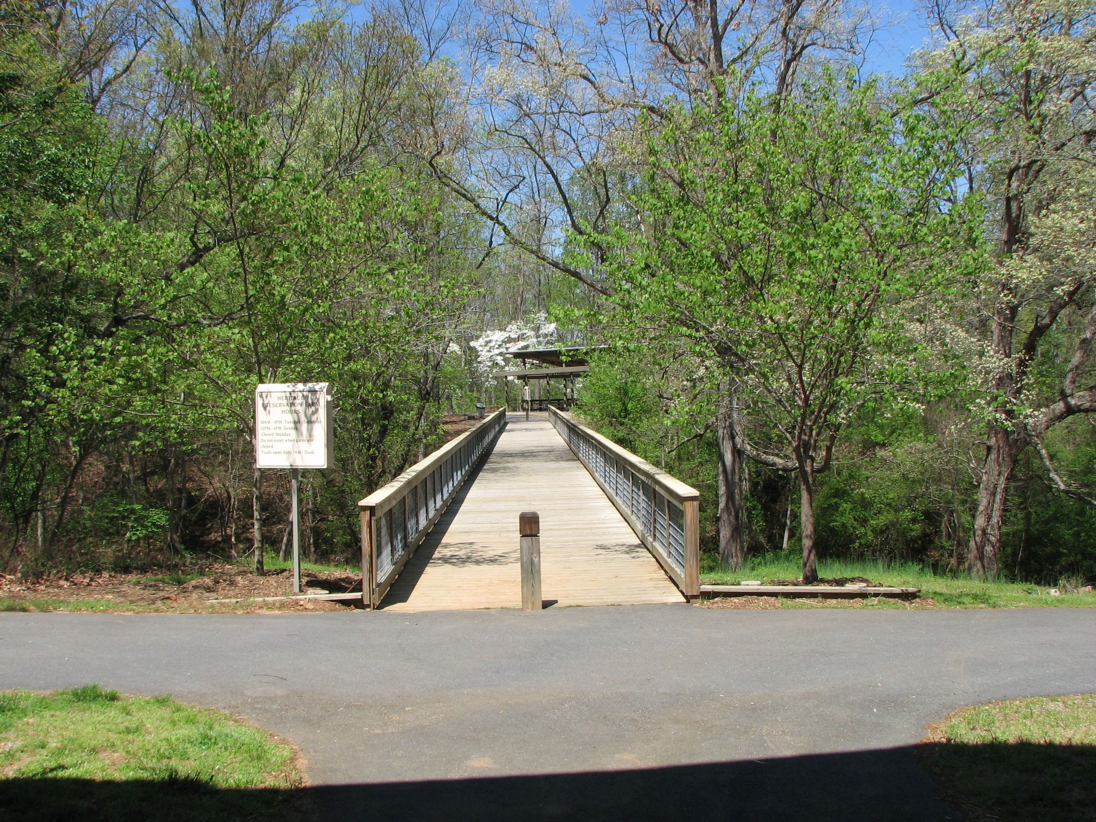 Boardwalk to pavilion.