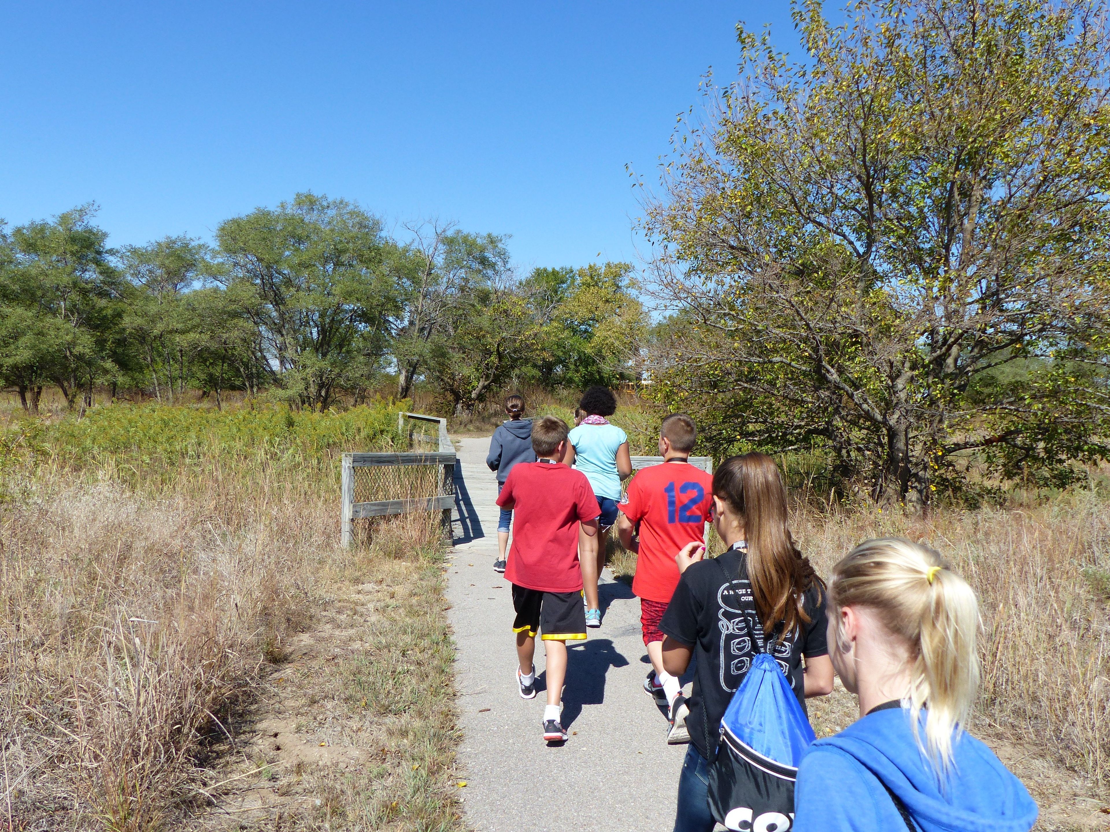 School class on a field trip to Migrants Mile Trail