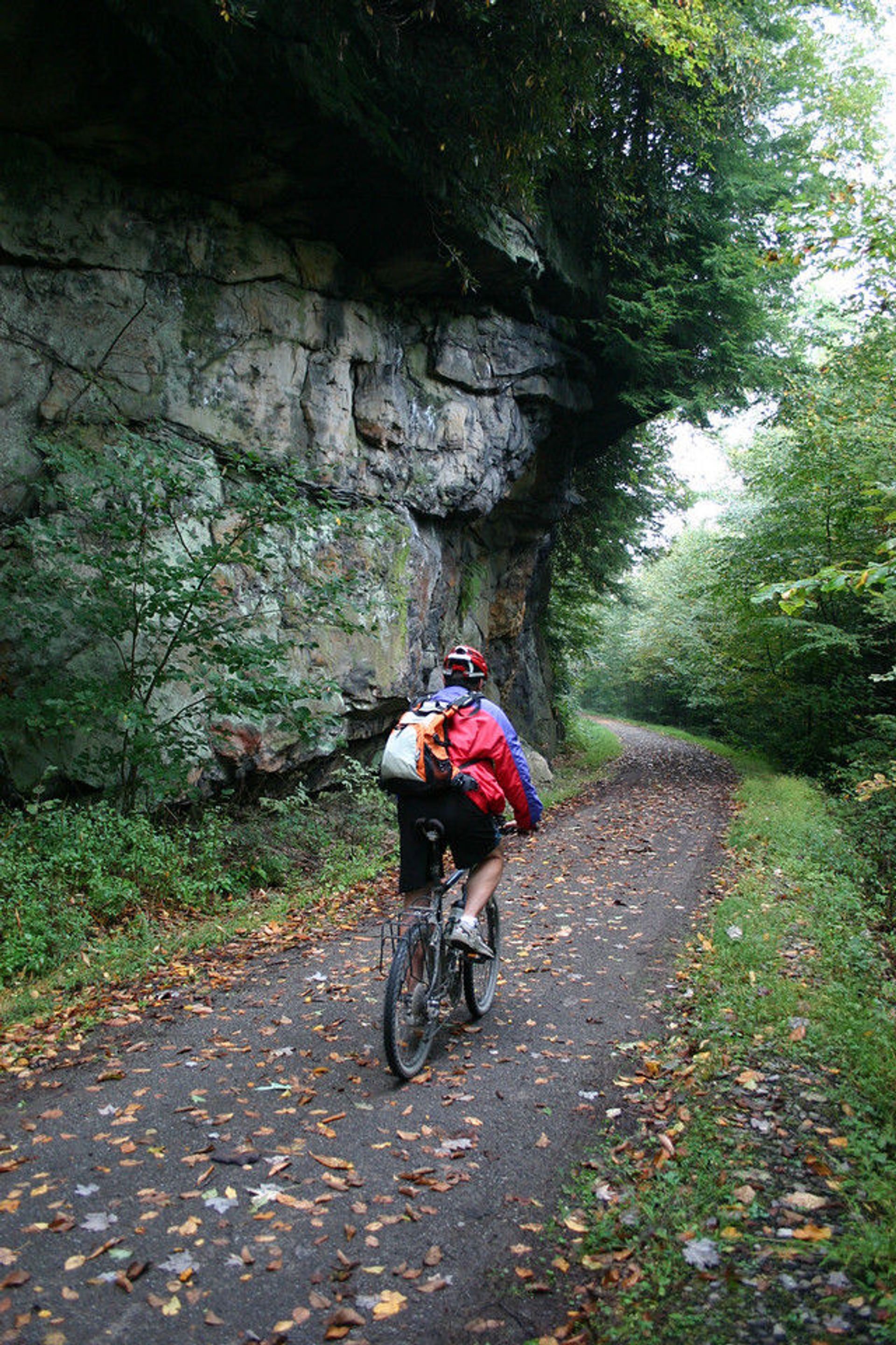 Rails-to-Trails Conservancy / trade.railstotrails.org.