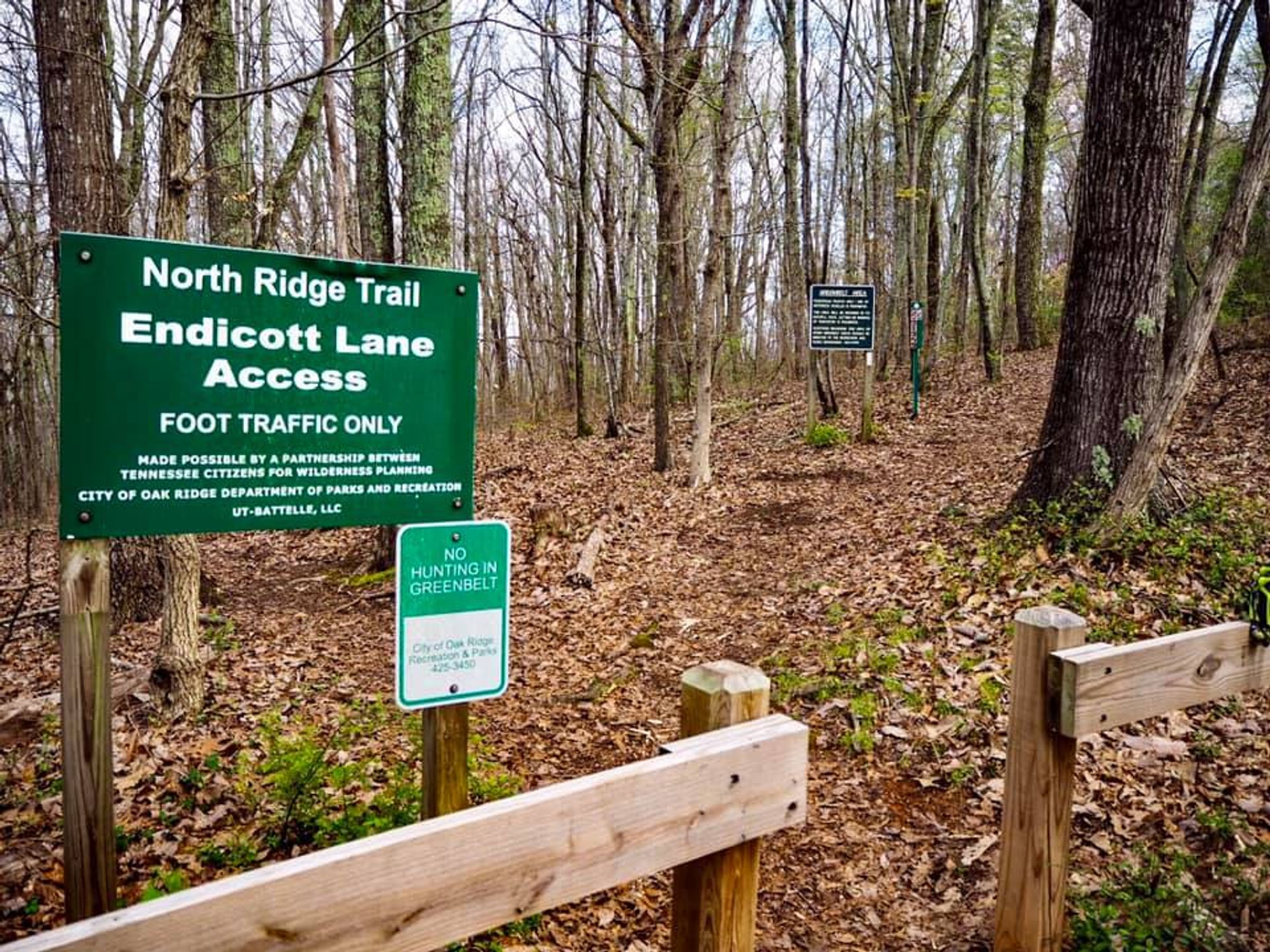 North Ridge Trail signage. Photo by Jerry Pardon.