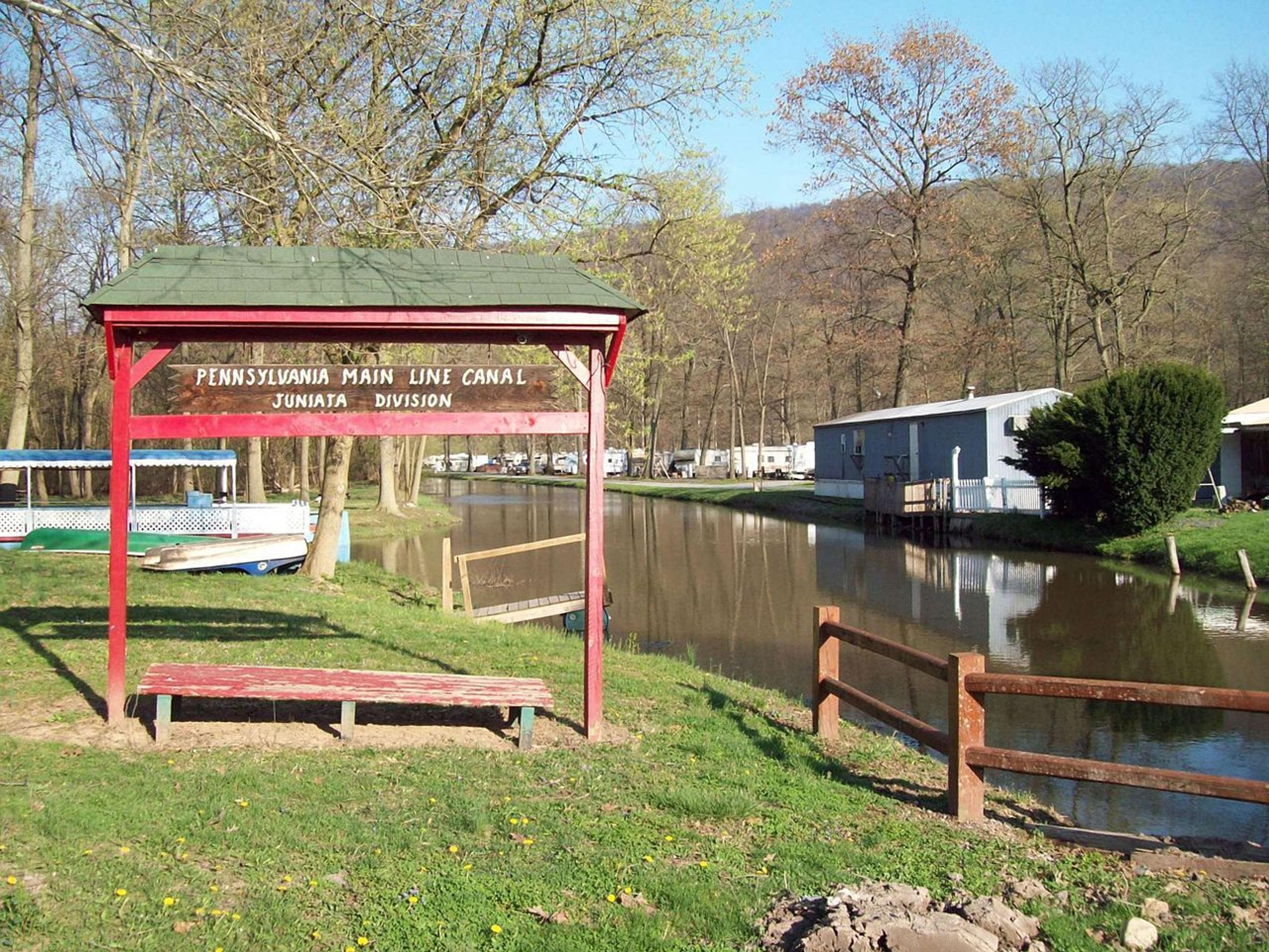 Pennsylvania Main Line Canal, Juniata Division. Photo by Pubdog.