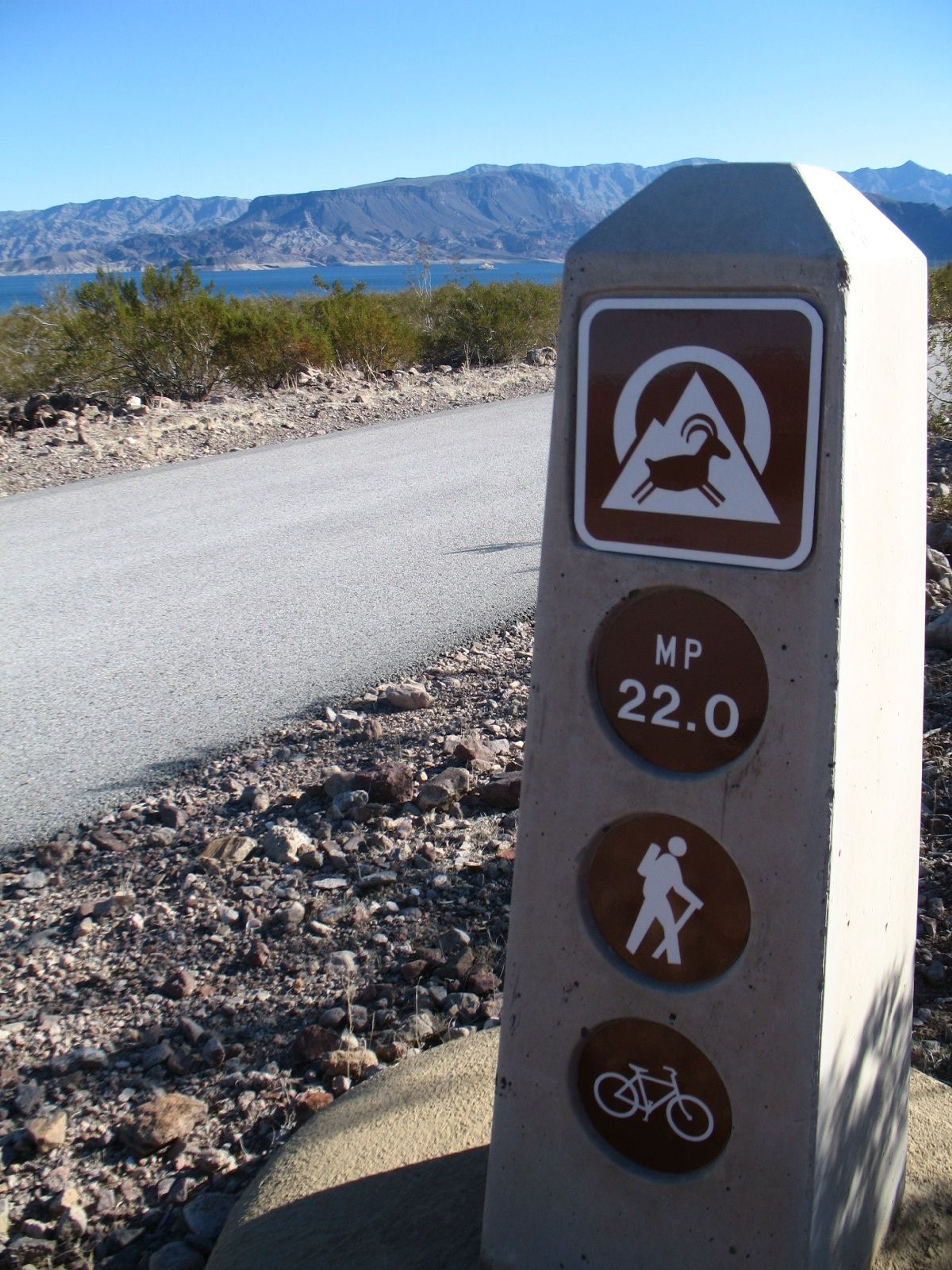 New trail signage. Photo by Tony Taylor.