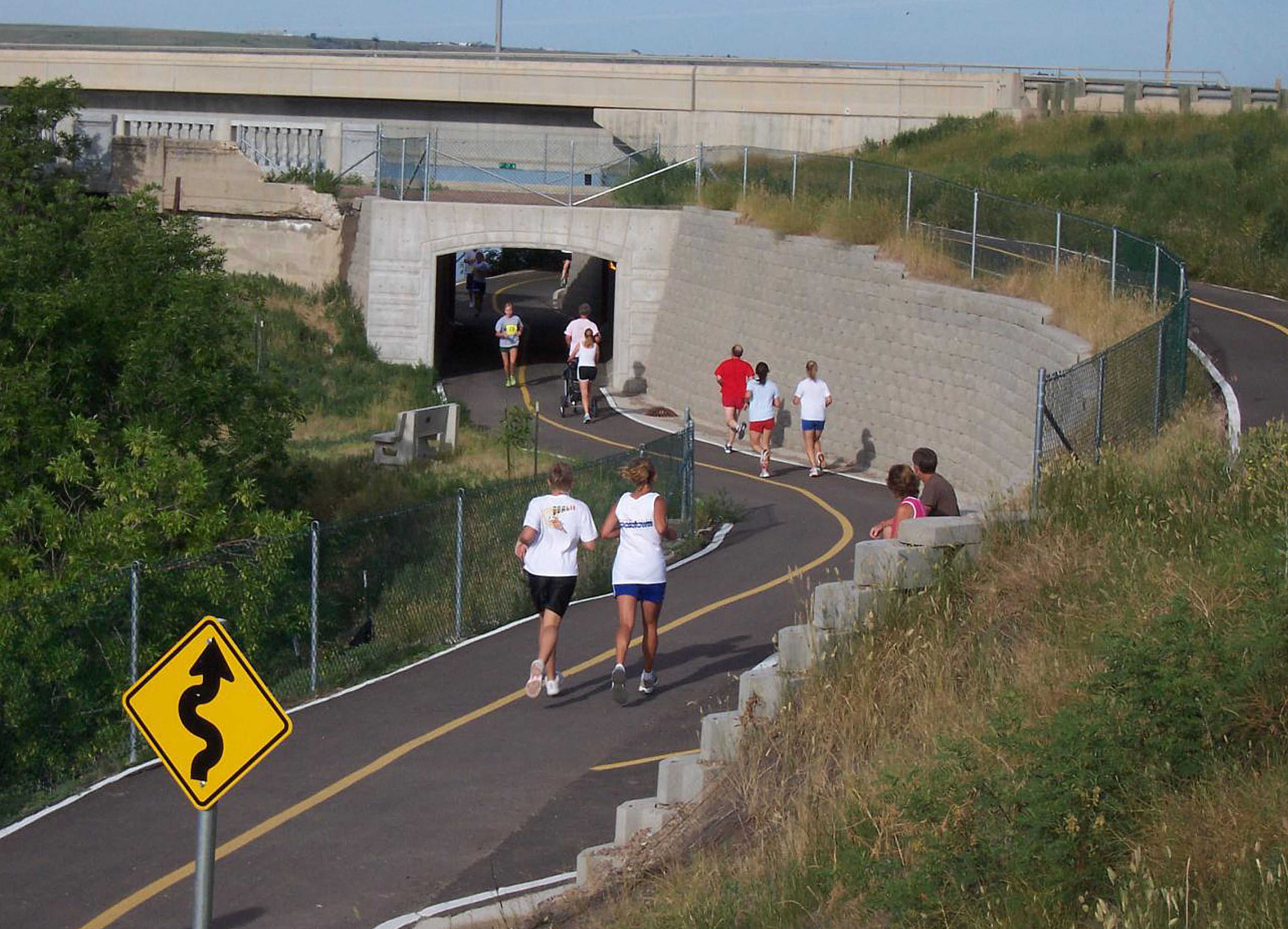 The trail runs along both sides of the historic Missouri River with spectacular views of parks, the river canyon, hydroelectric.