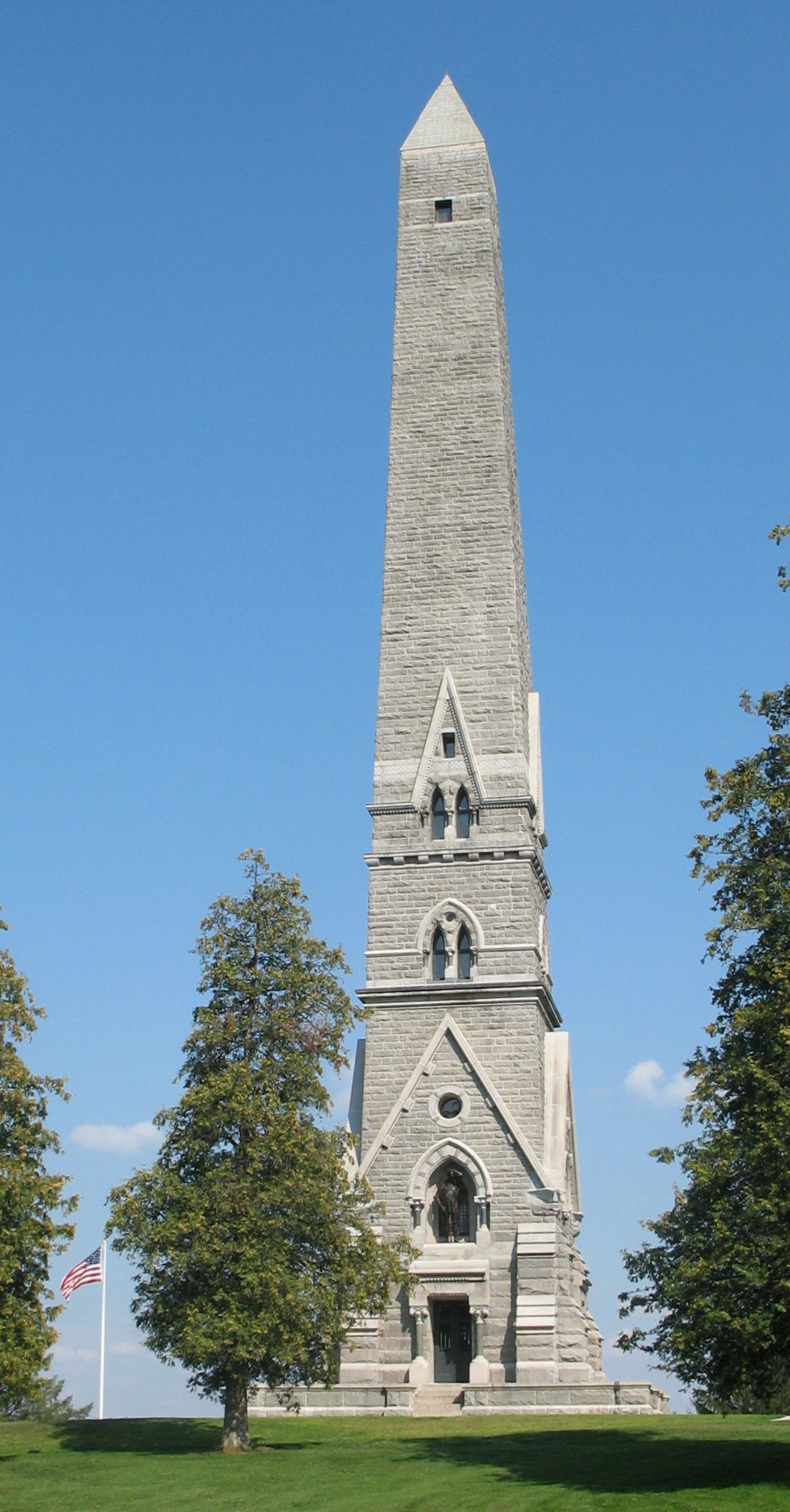 Saratoga Monument in Saratoga National Historical Park. Photo by Americasroof/wiki.