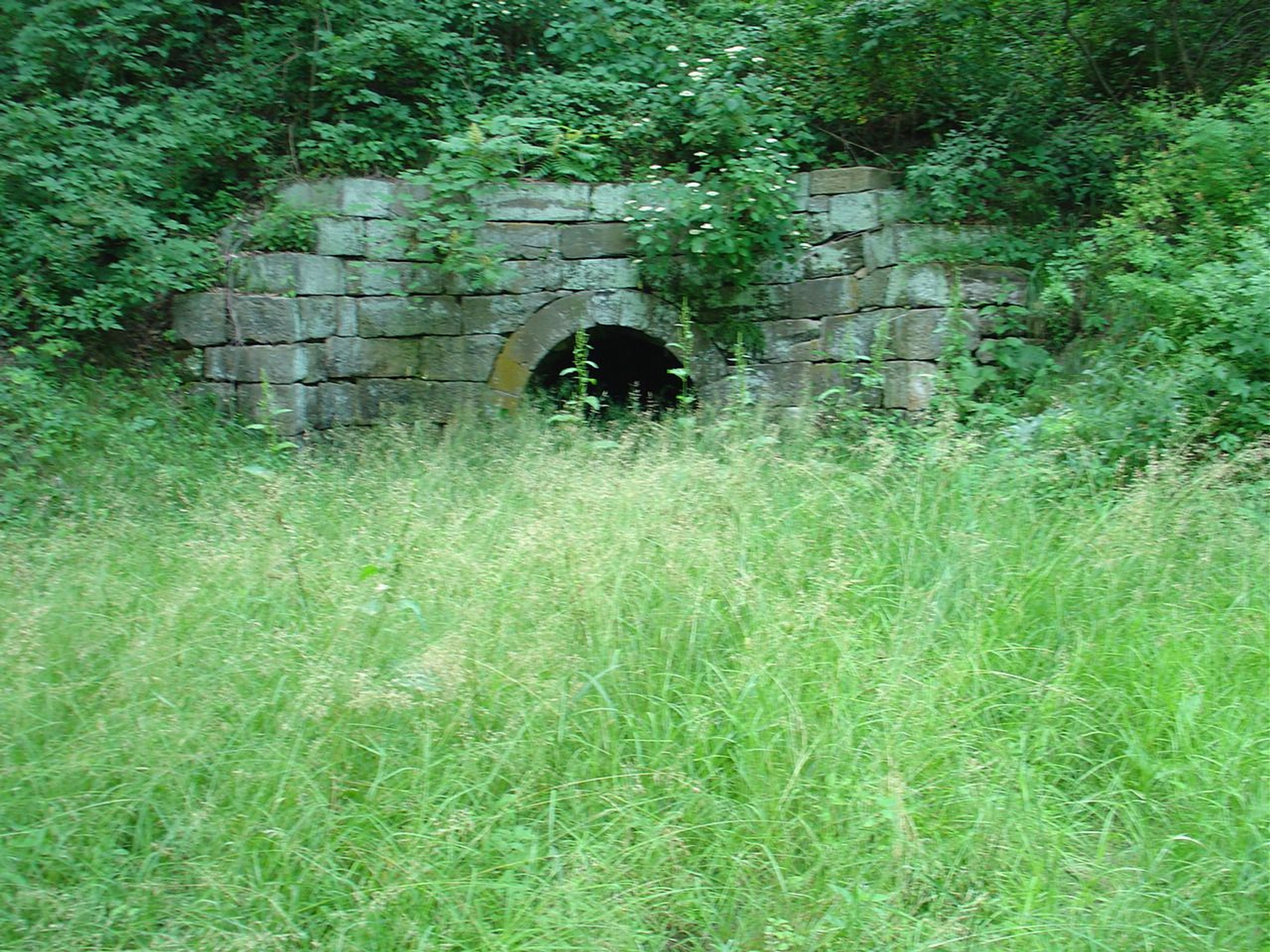 Historic canal culvert along the 6-To-10 Trail