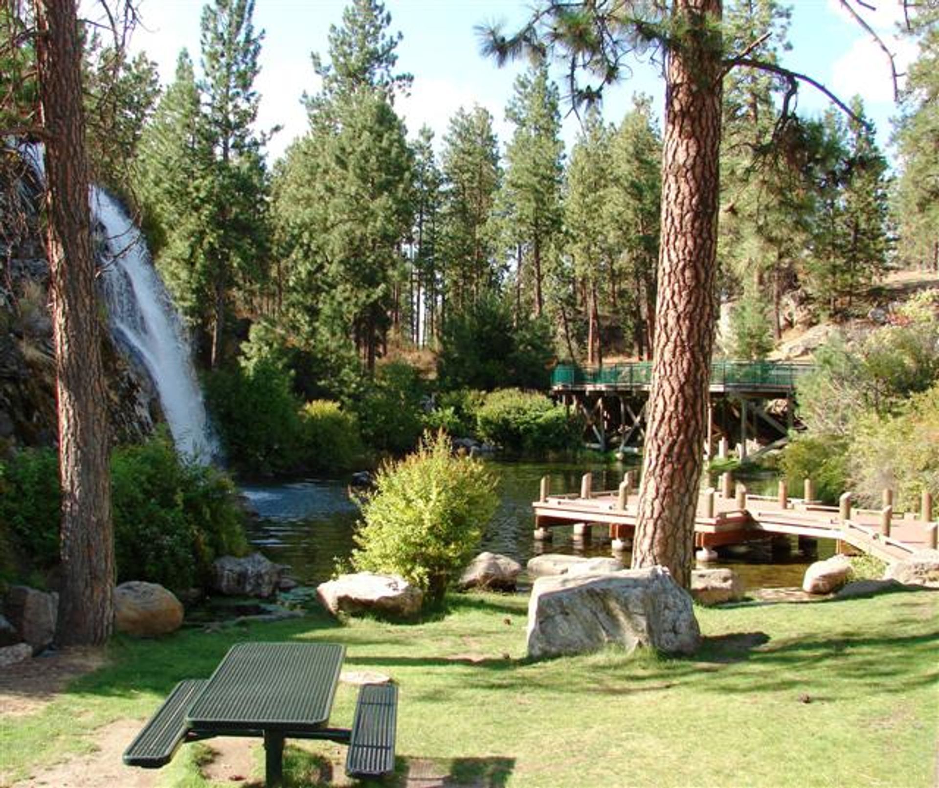 Mirabeau Springs and bridge at Mirabeau Park