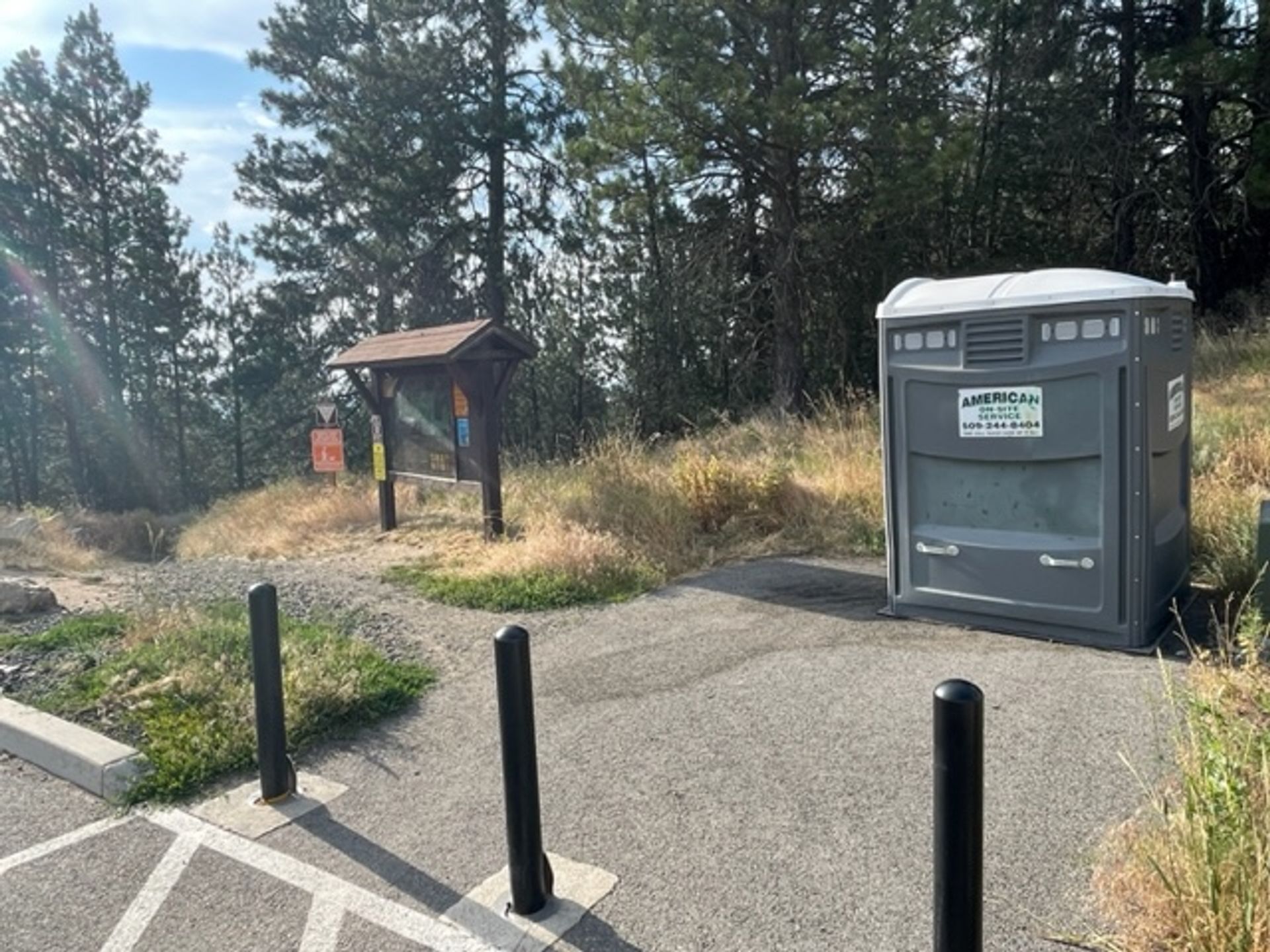 Restroom and trailhead kiosk at Glenrose Trailhead