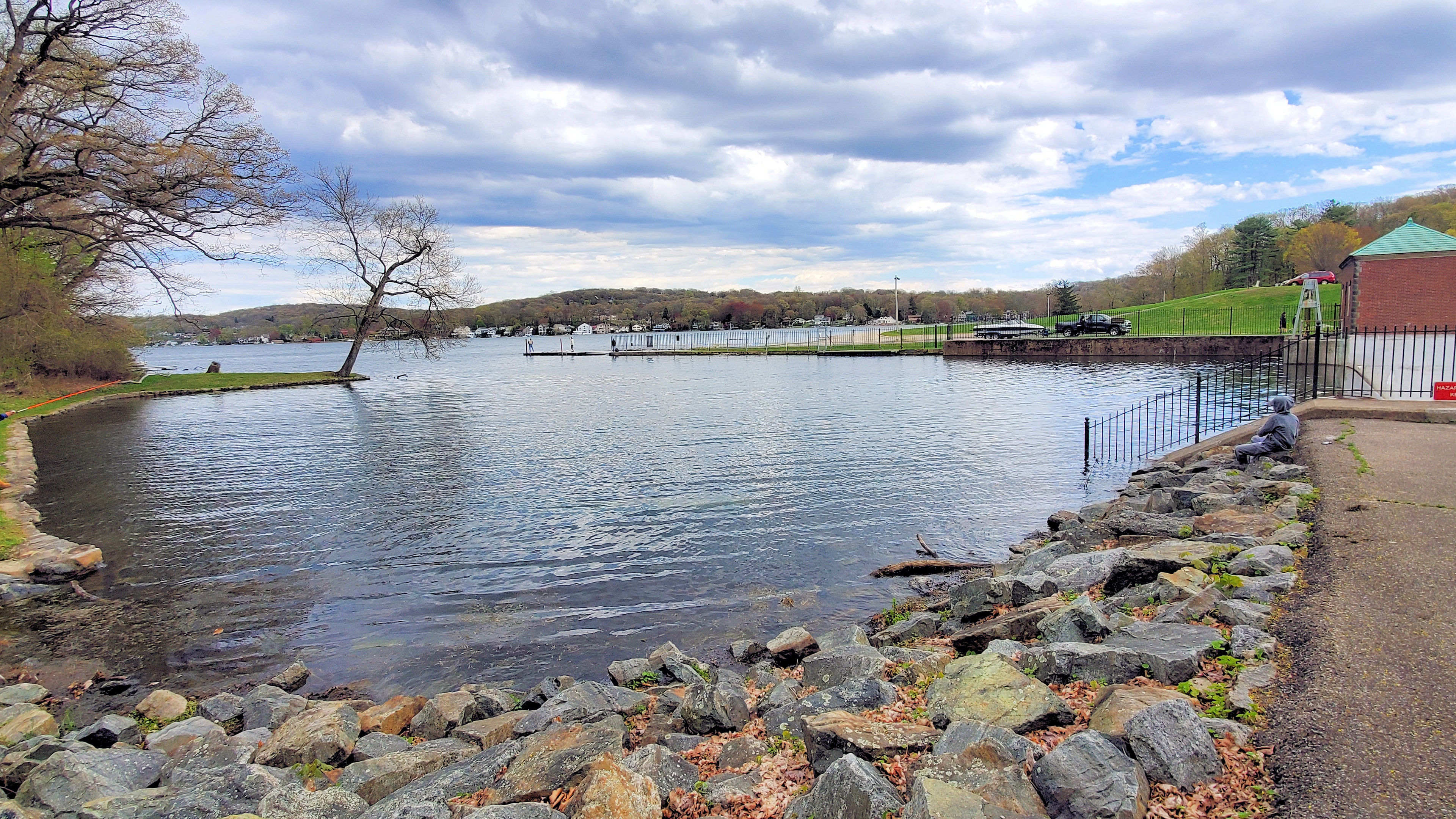 Lake-side of the dam @ Hopatcong State Park (day-use-area)