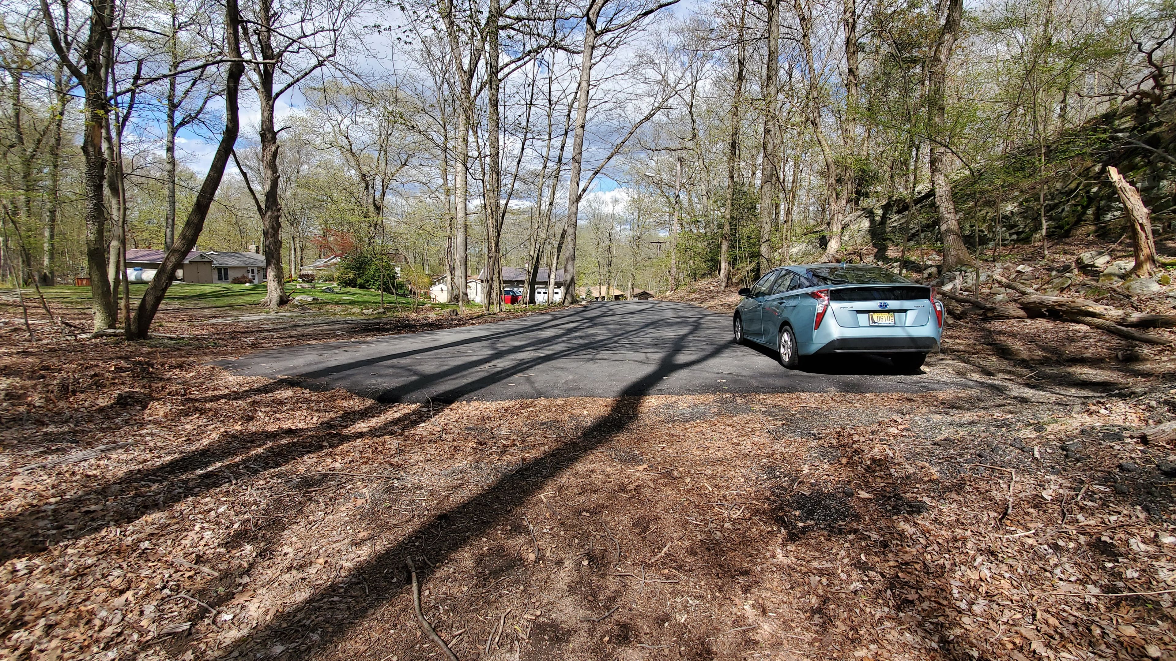 Lake Hopatcong Trail parking at the end of Camp Tr (street)