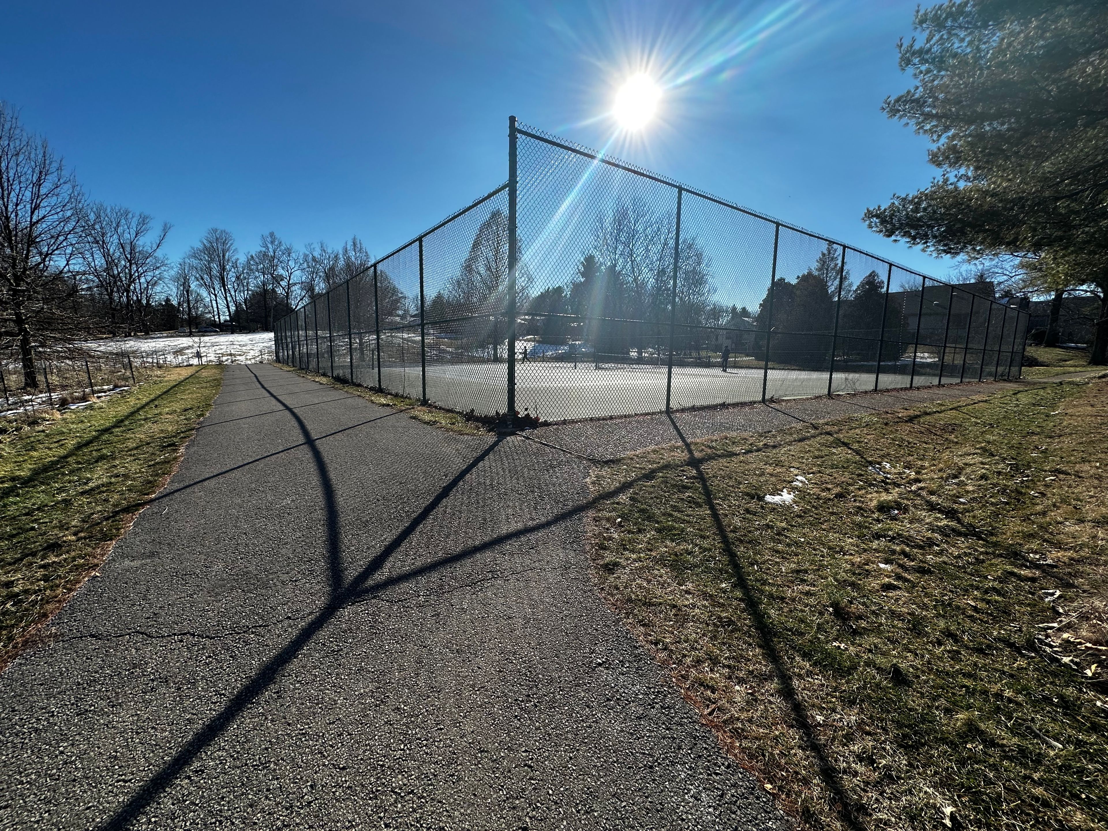 Southeast Park Tennis Court