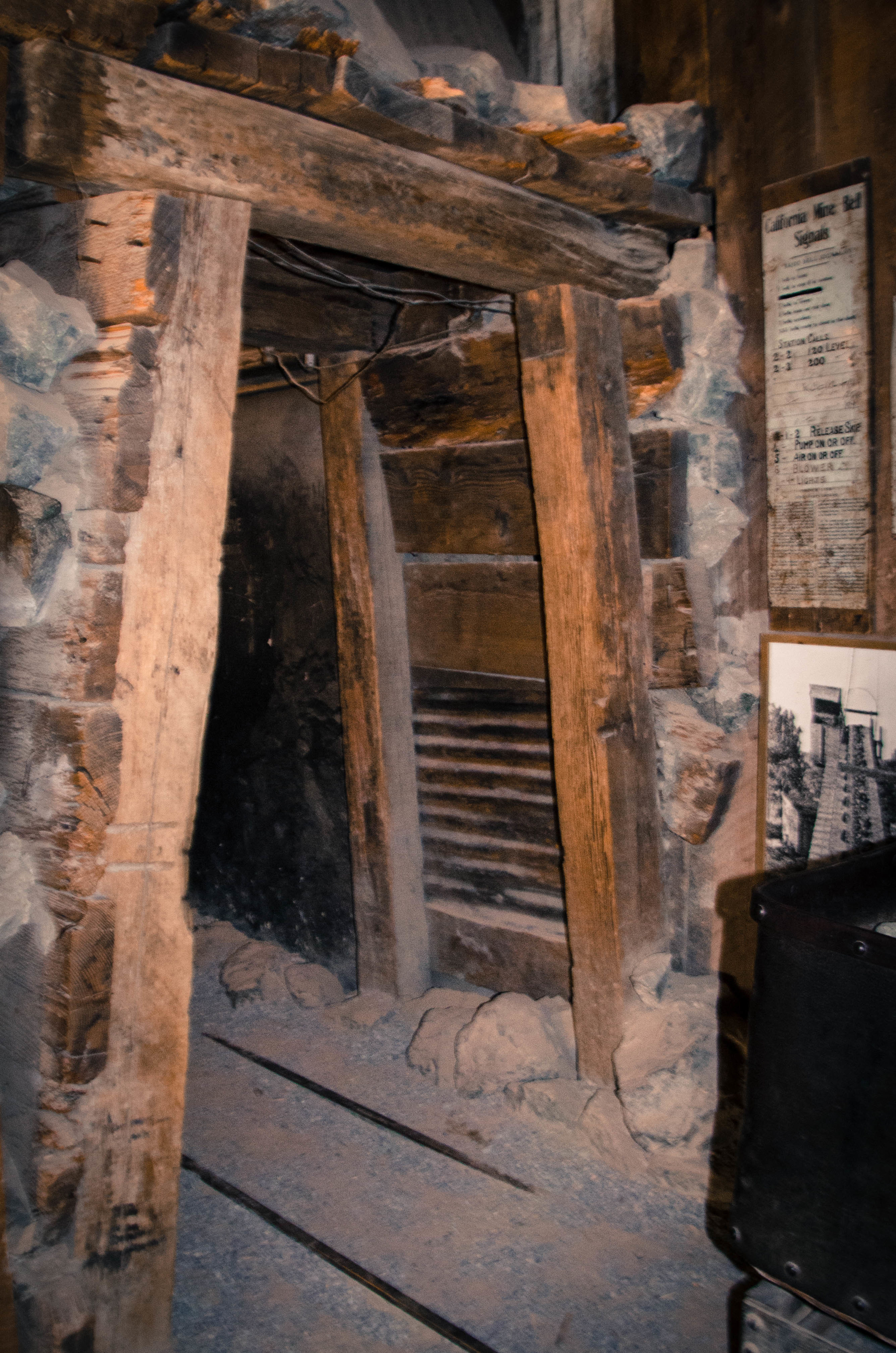 Mining Methods Exhibit at Marshall Gold Discovery SHP