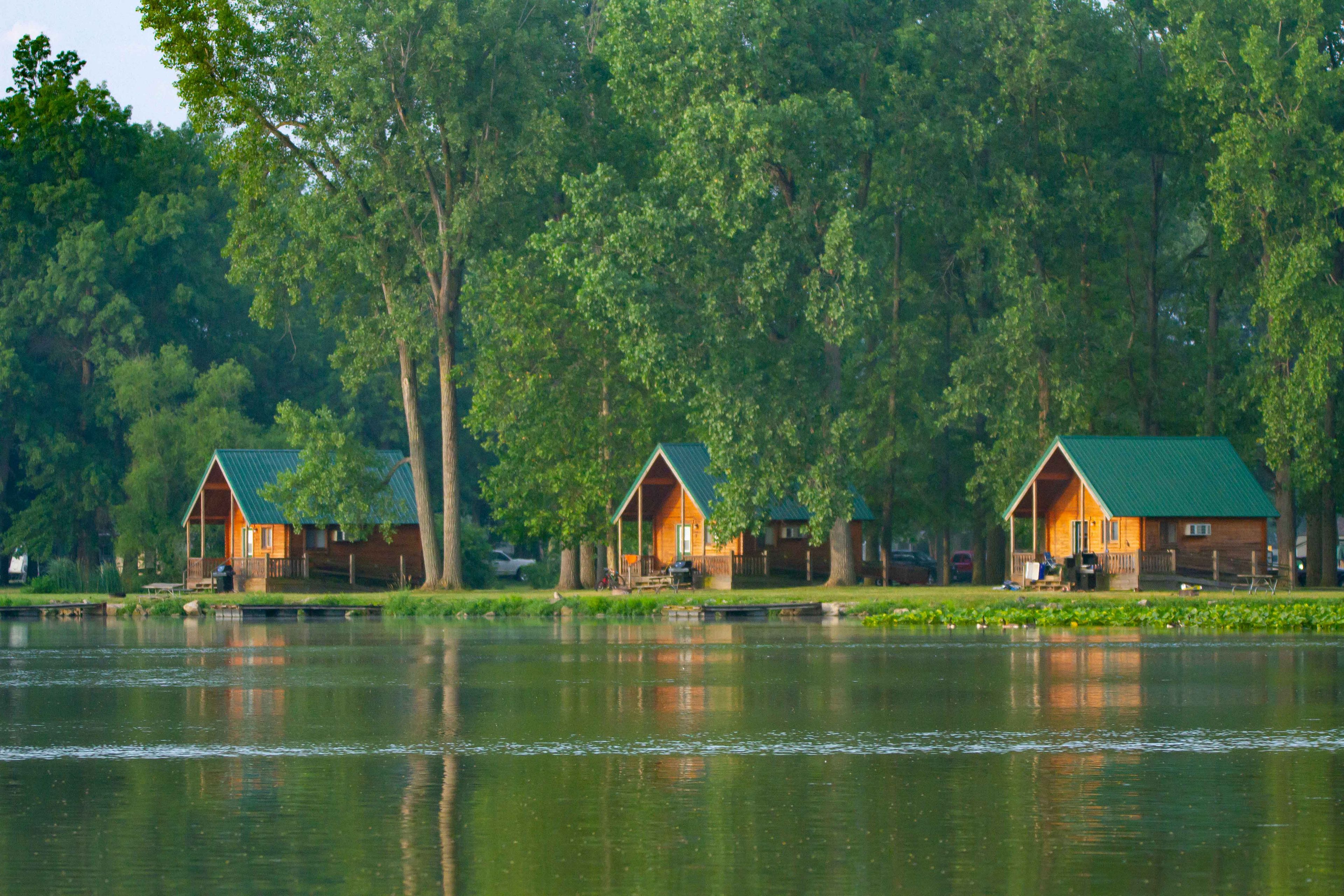 Cabins by the lake at Lake Loramie State Park