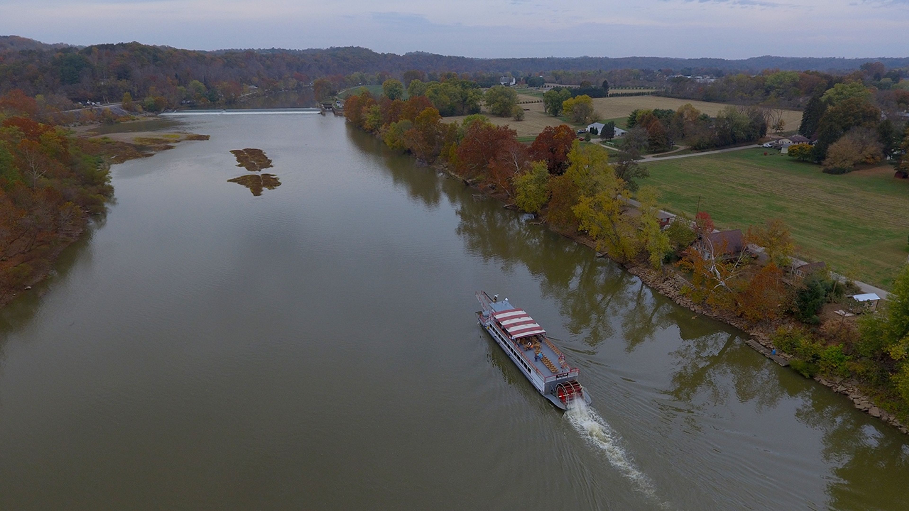 Aerial view of a riverboat on a river at Muskingum River State Park