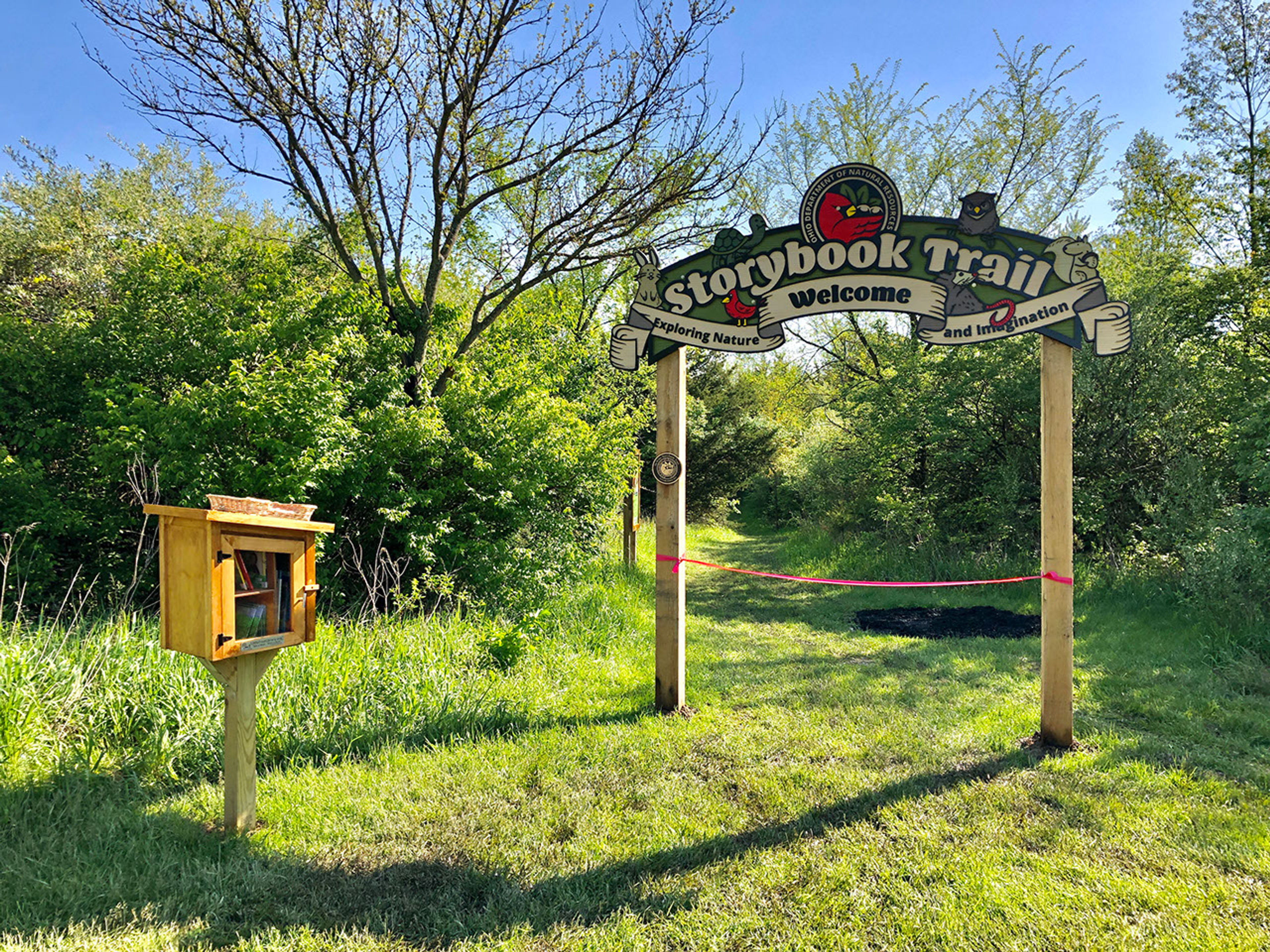 A sign at the Storybook Trail trailhead at Sycamore State Park