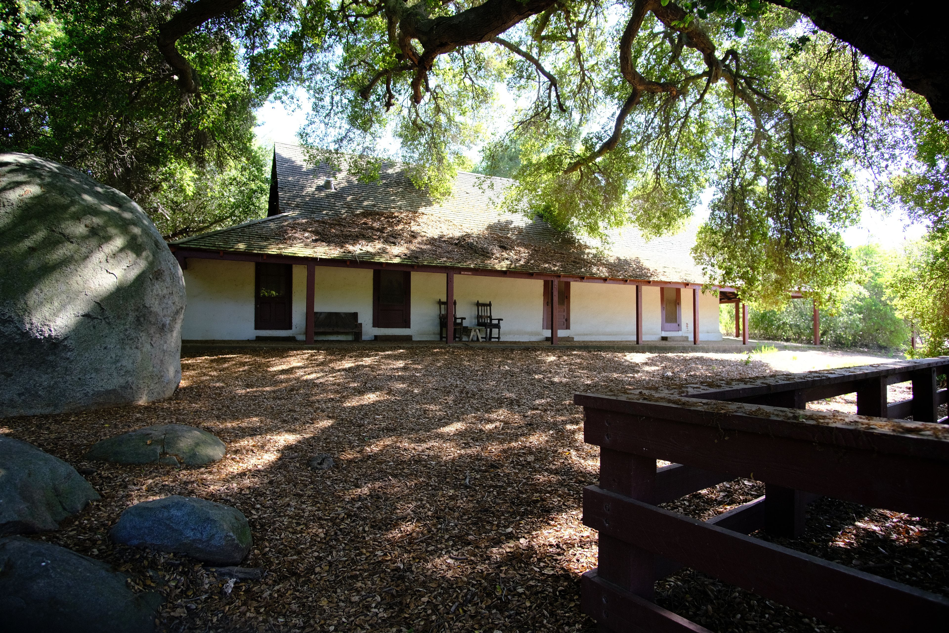 Machado Adobe