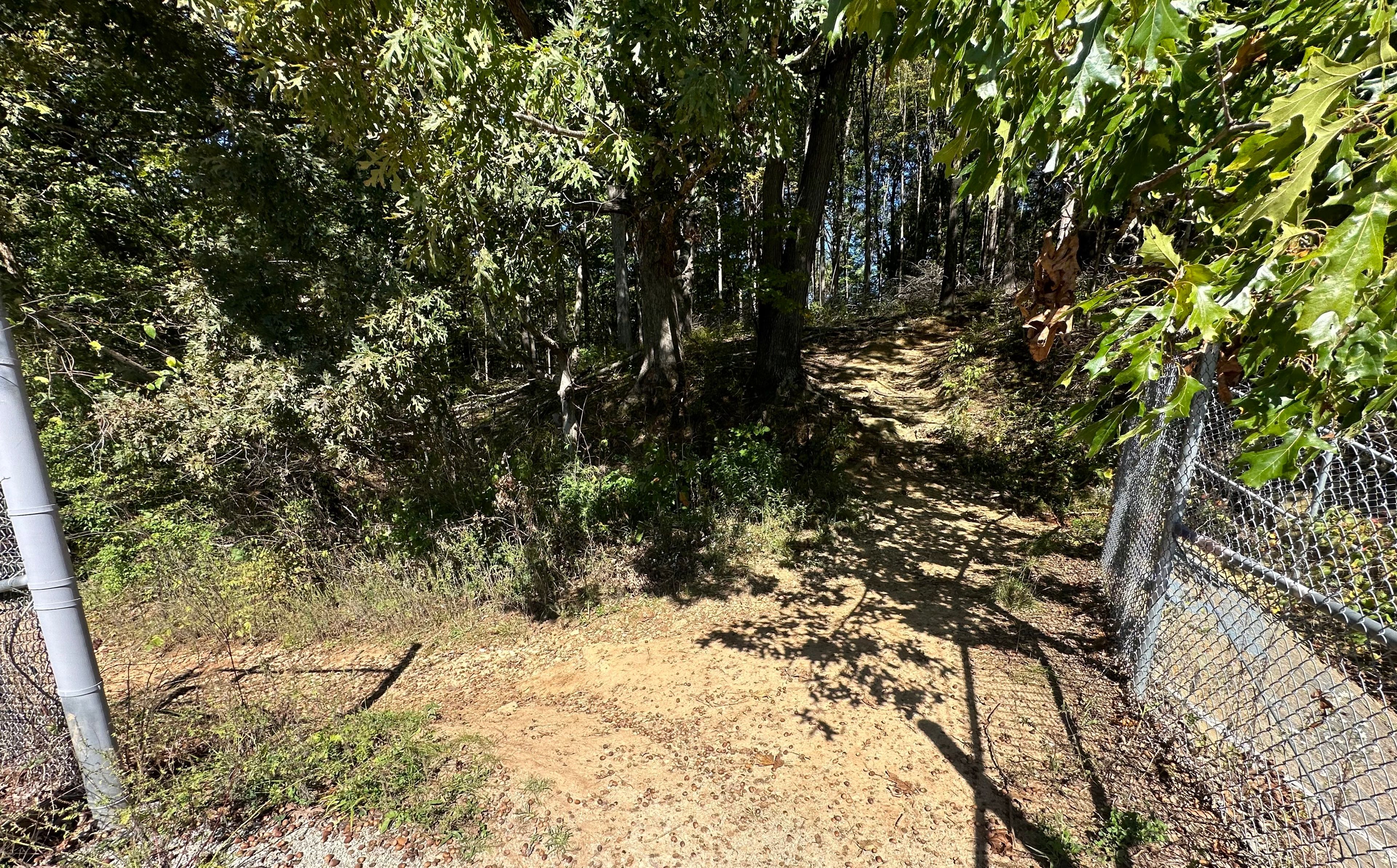 West North Shore Loop Trail Trailhead