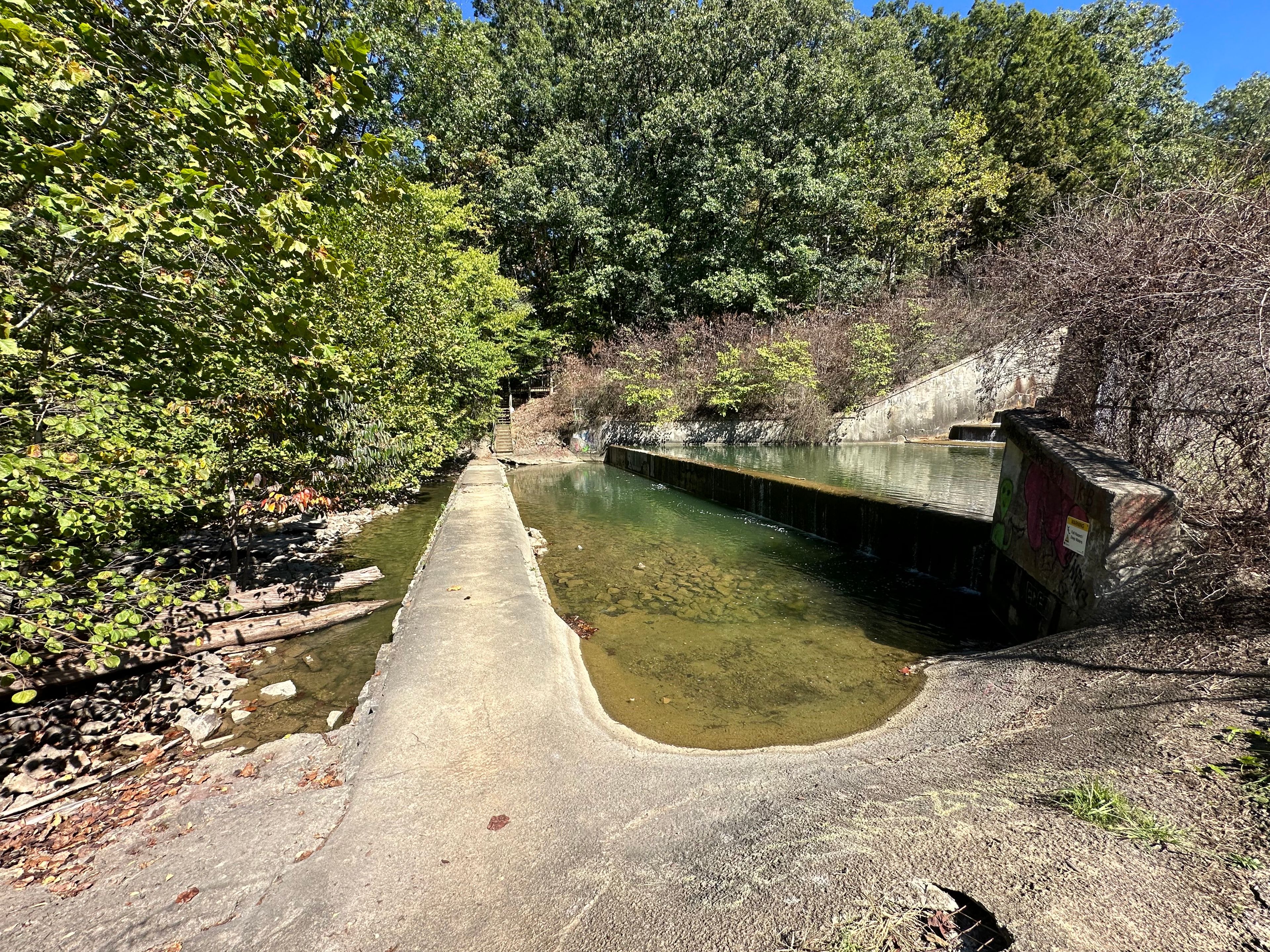 West North Shore Loop Trail Trailhead