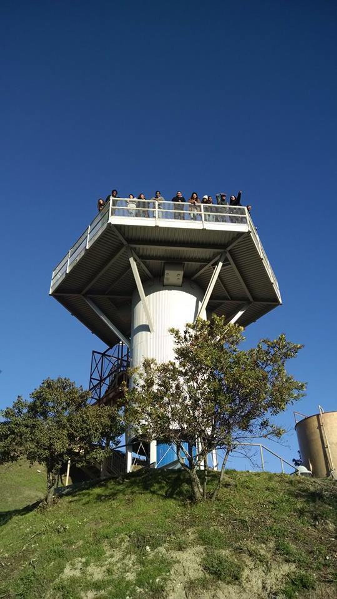 San_Vicente_Tower.jpg