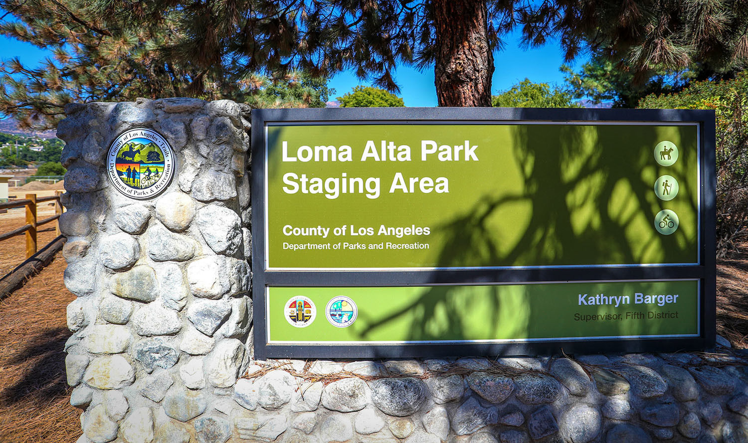 Loma_Alta_Park_Staging_Area_small.jpg