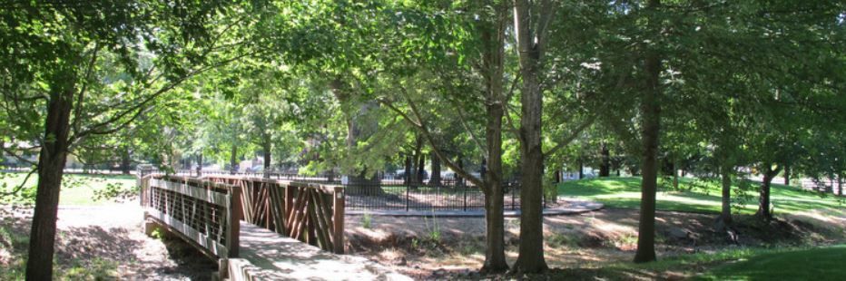 Kenwood_Plaza_Park_.JPG