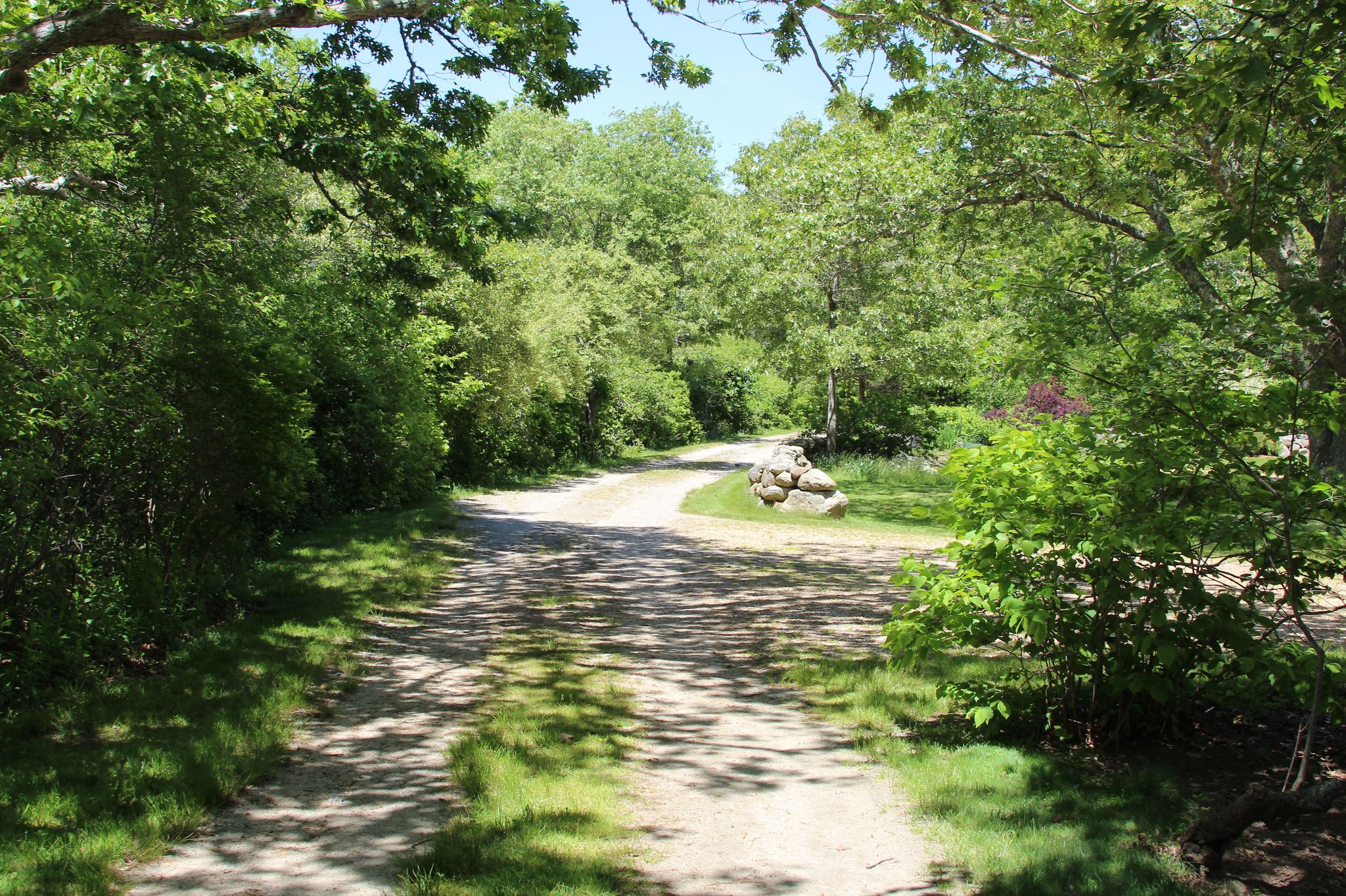 dirt road