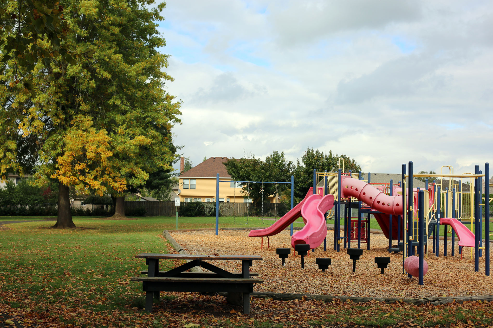 Aspen_Highlands_Park_playground.jpg