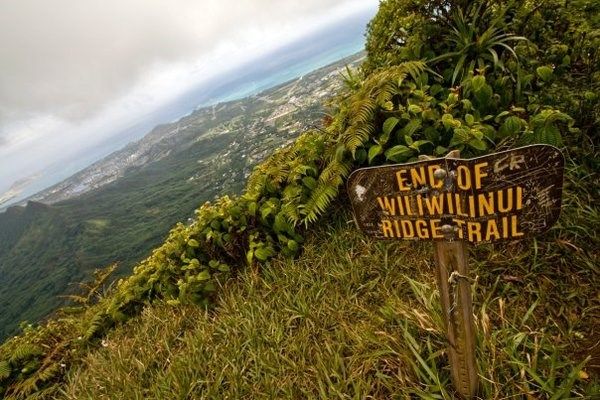 Wiliwilinui Ridge End of Trail Sign