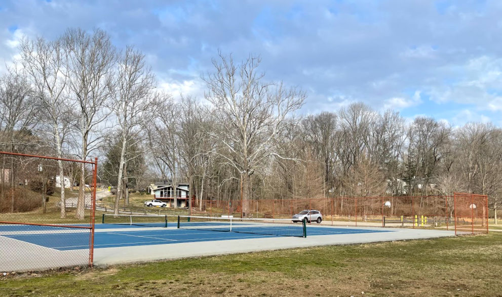 Sherwood Oaks Park Tennis Court