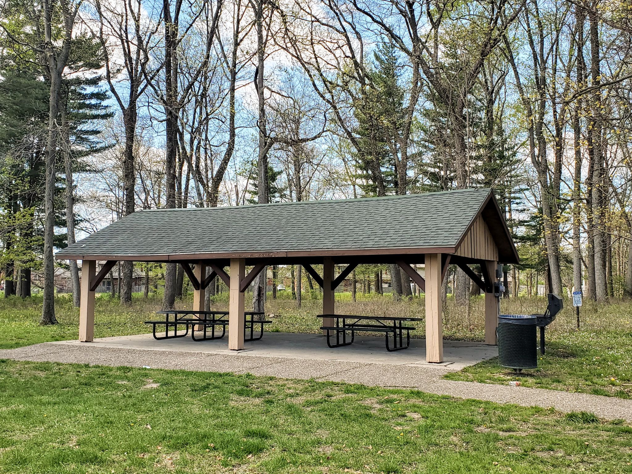 Highland Village Park shelter