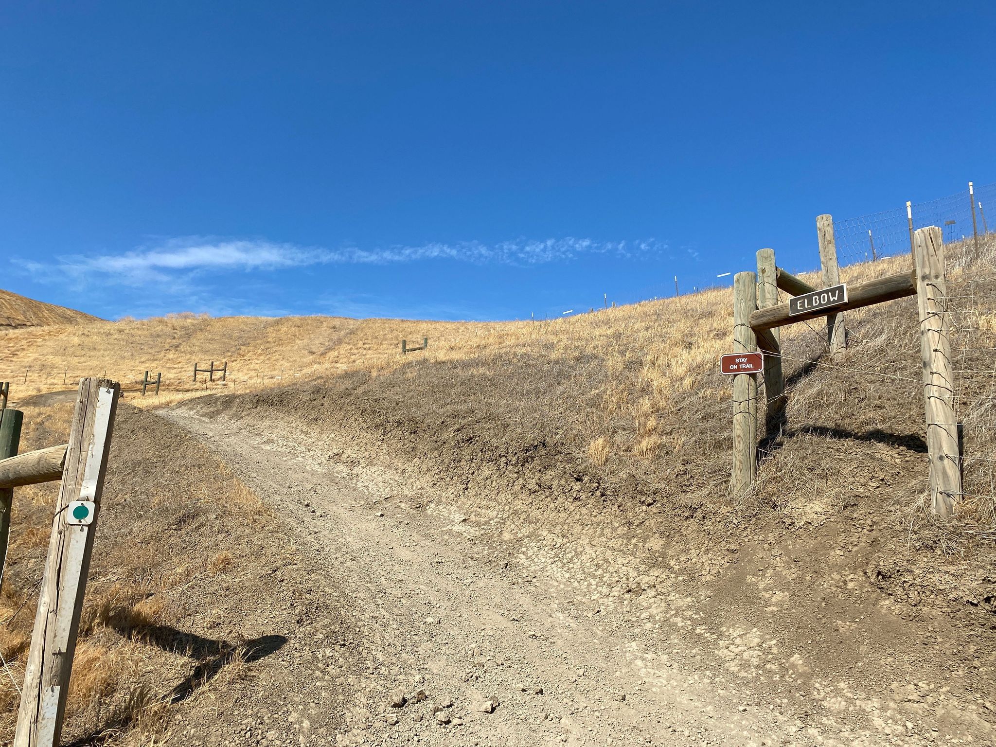 Elbow Trailhead Entrance on Los Osos, Green Circle 